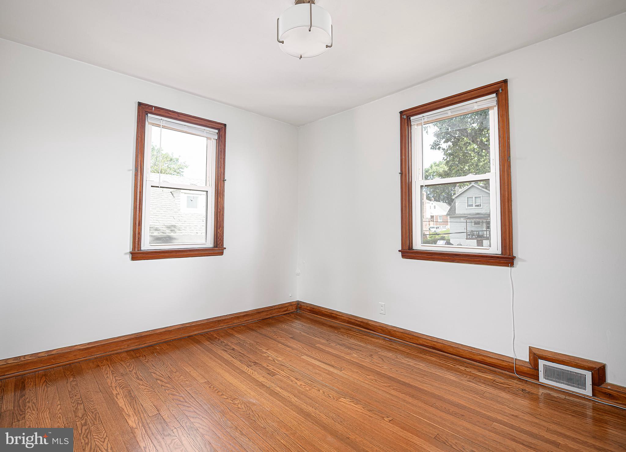 OVERLEA MANOR - Residential