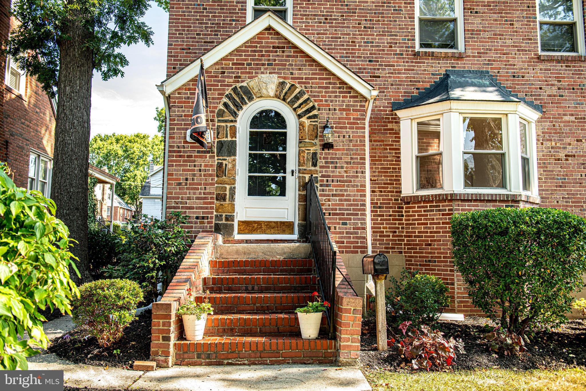 OVERLEA MANOR - Residential