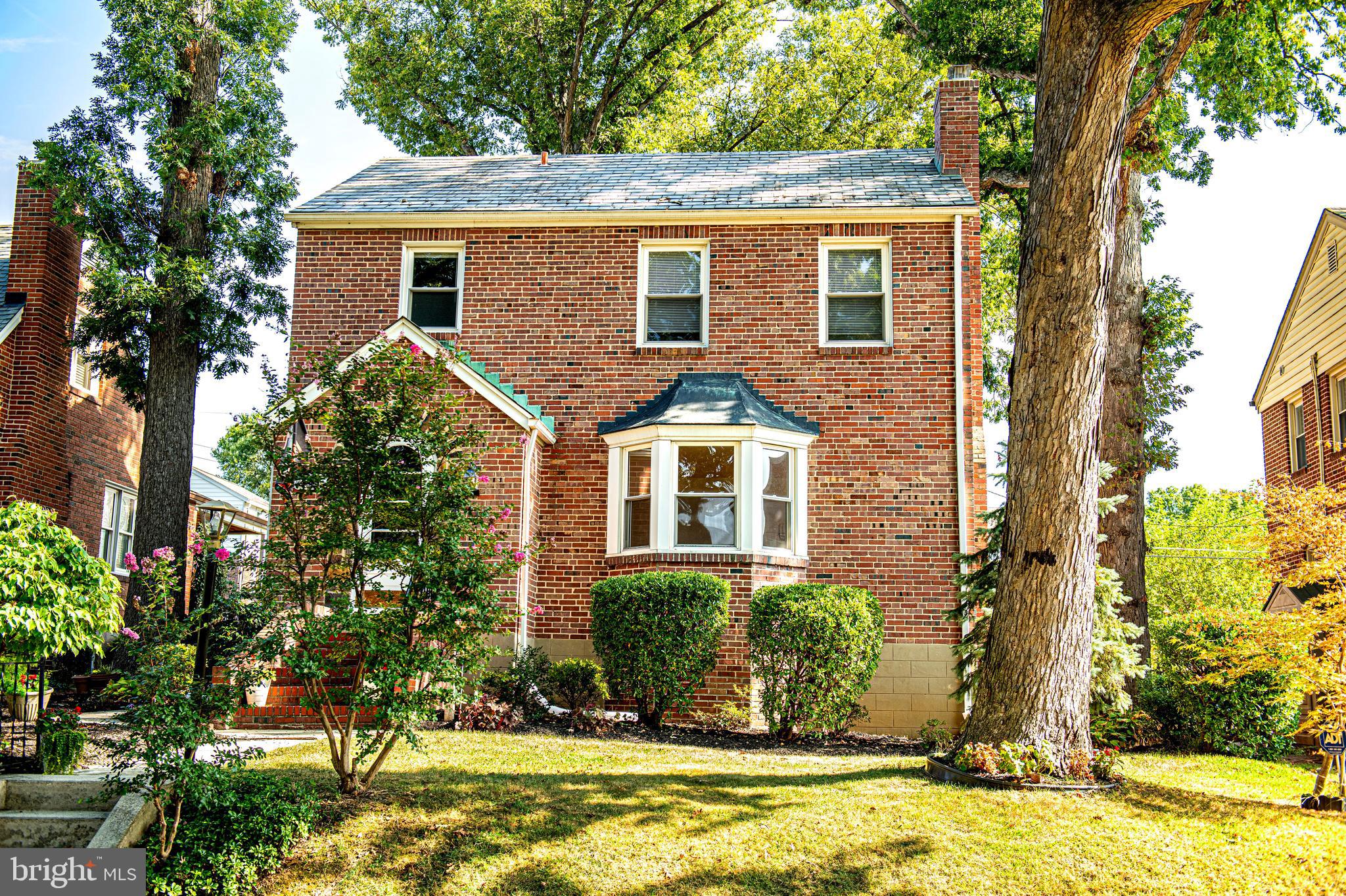 OVERLEA MANOR - Residential