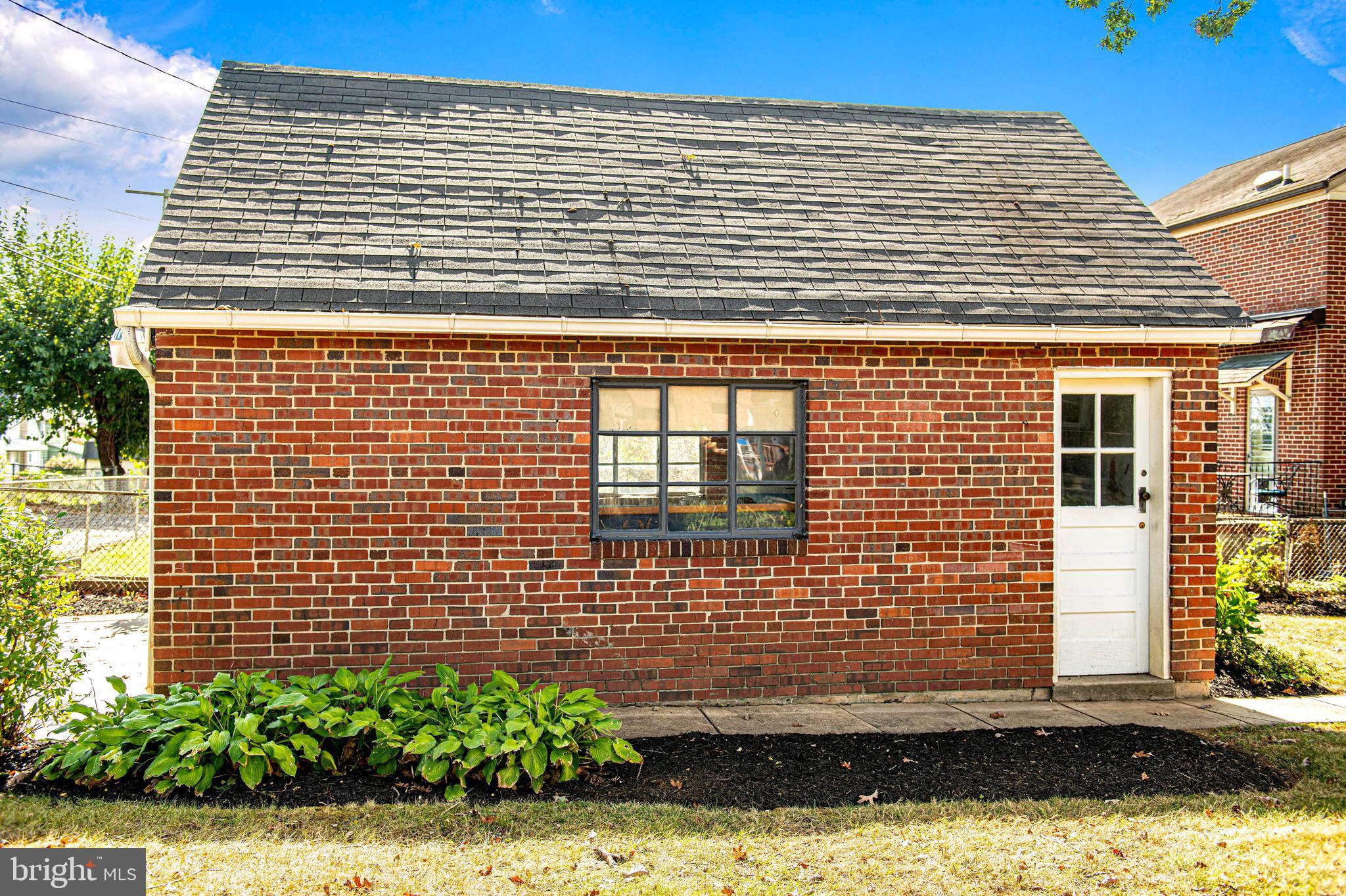 OVERLEA MANOR - Residential