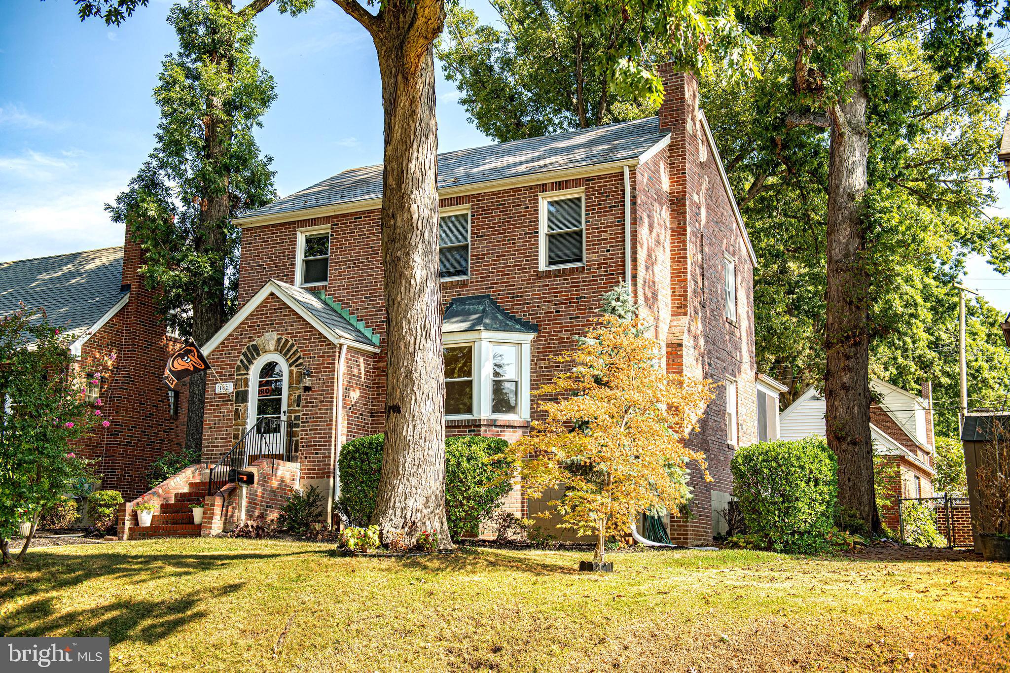 OVERLEA MANOR - Residential