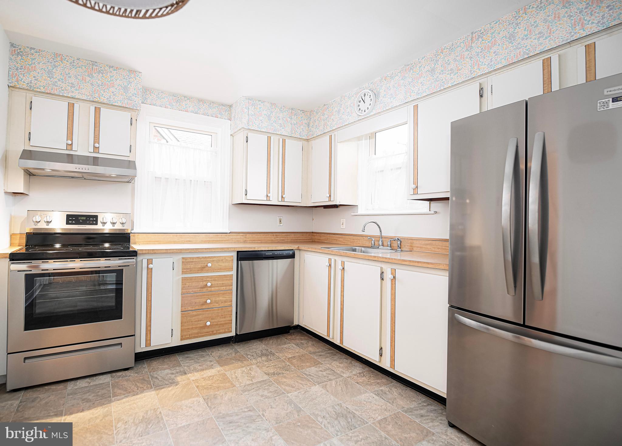 OVERLEA MANOR - Residential