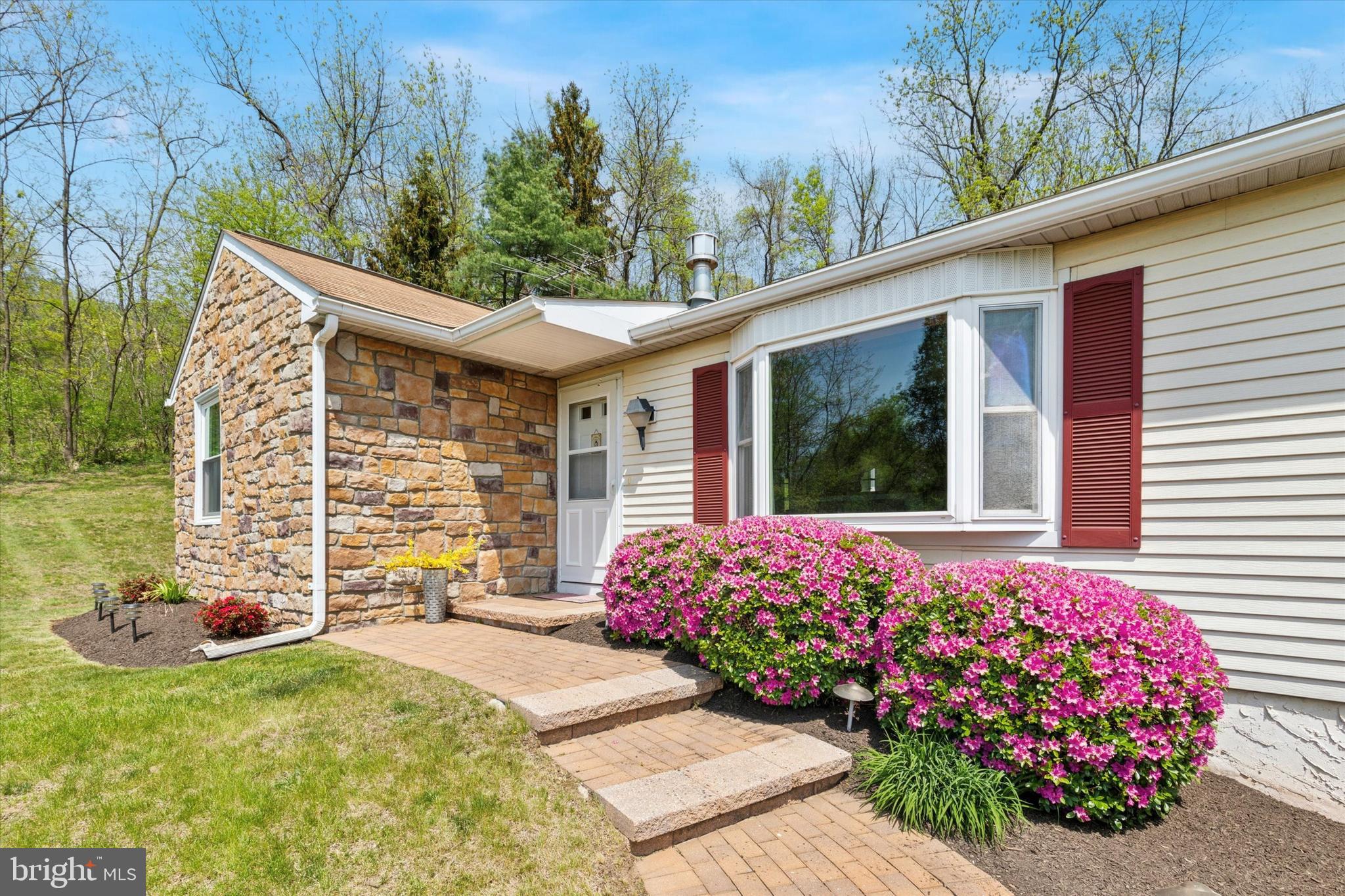 93 SHADY LANE