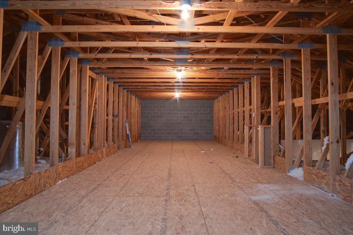 EMERALD POINTE - Residential