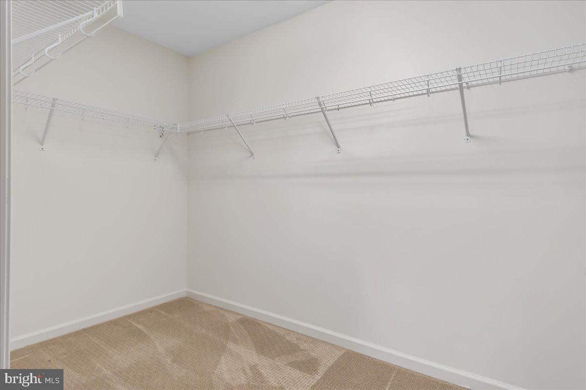 EMERALD POINTE - Residential