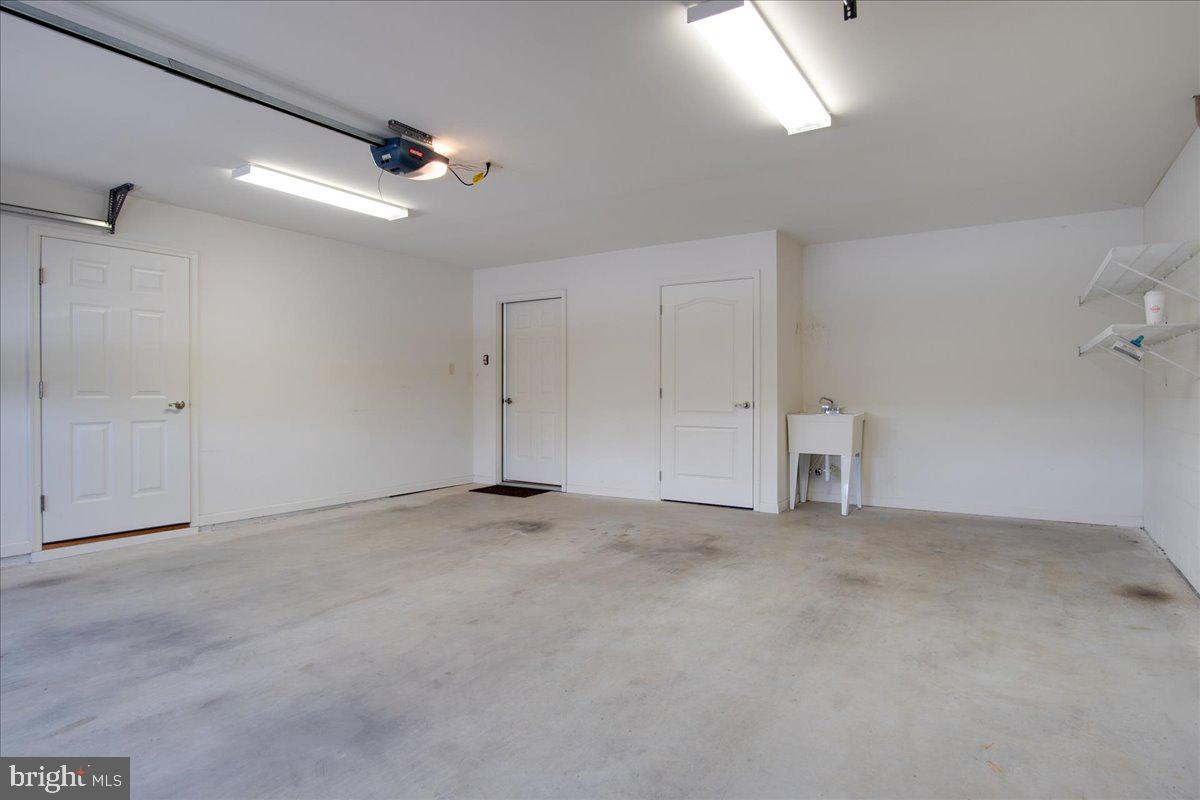 EMERALD POINTE - Residential