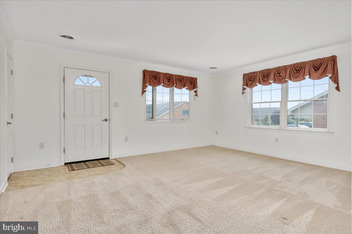 EMERALD POINTE - Residential