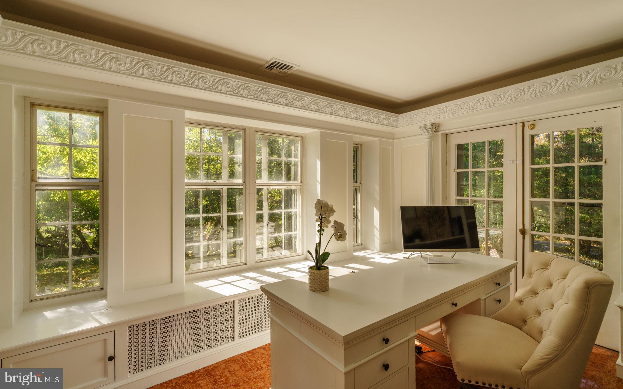 JENKINTOWN MANOR - Residential