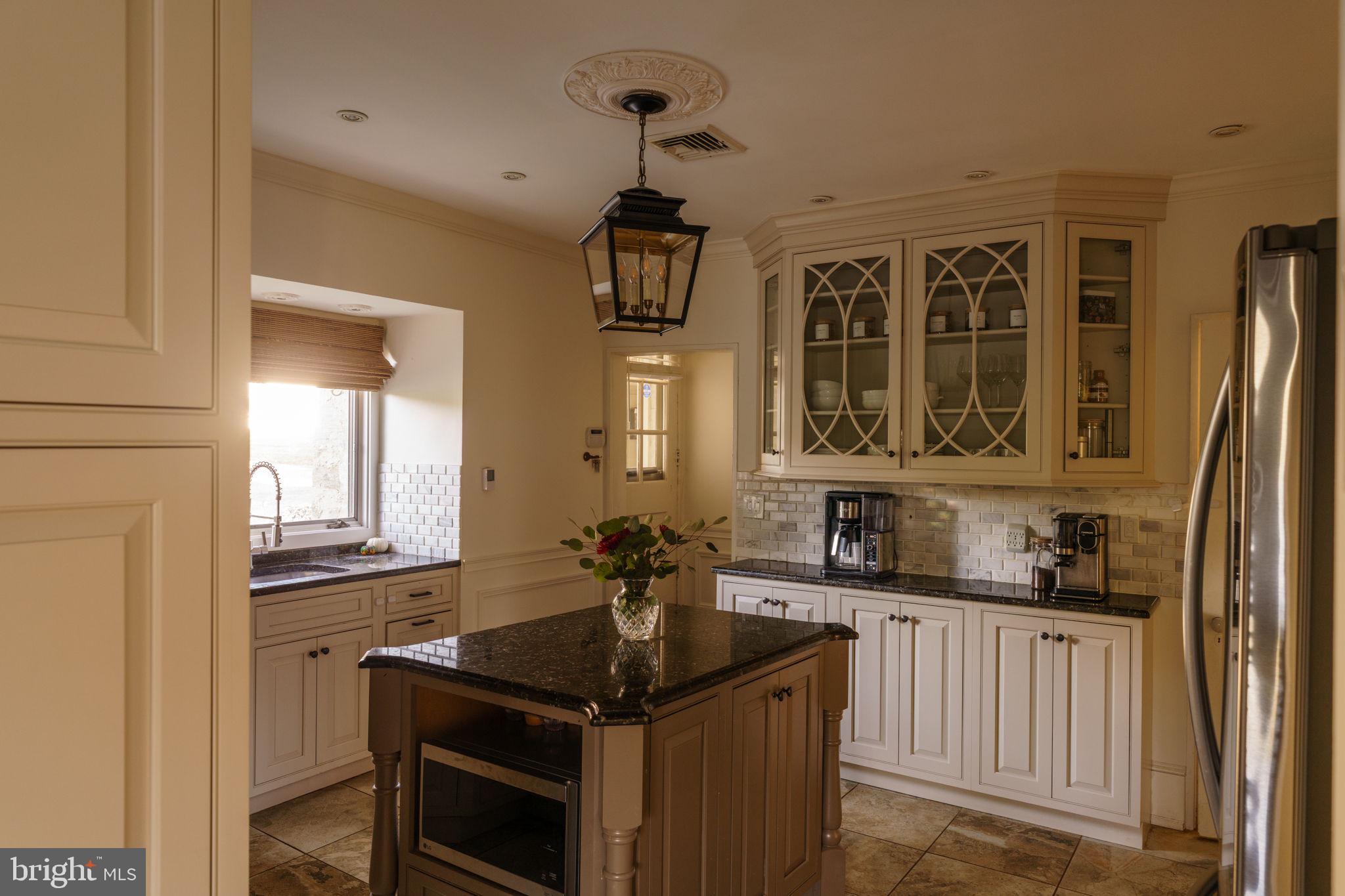 JENKINTOWN MANOR - Residential