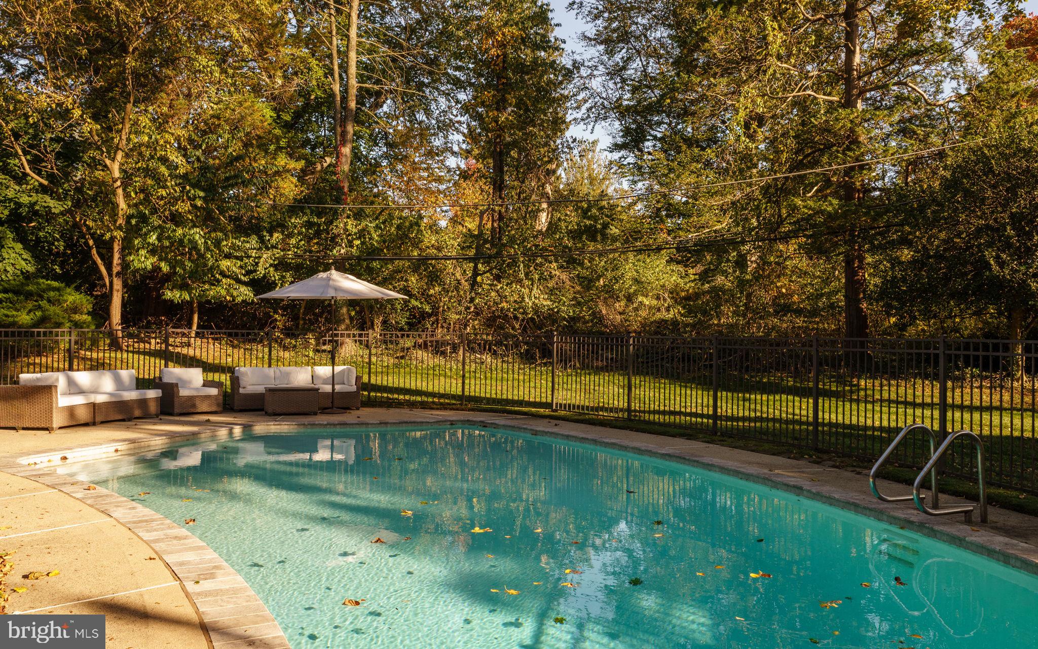 JENKINTOWN MANOR - Residential