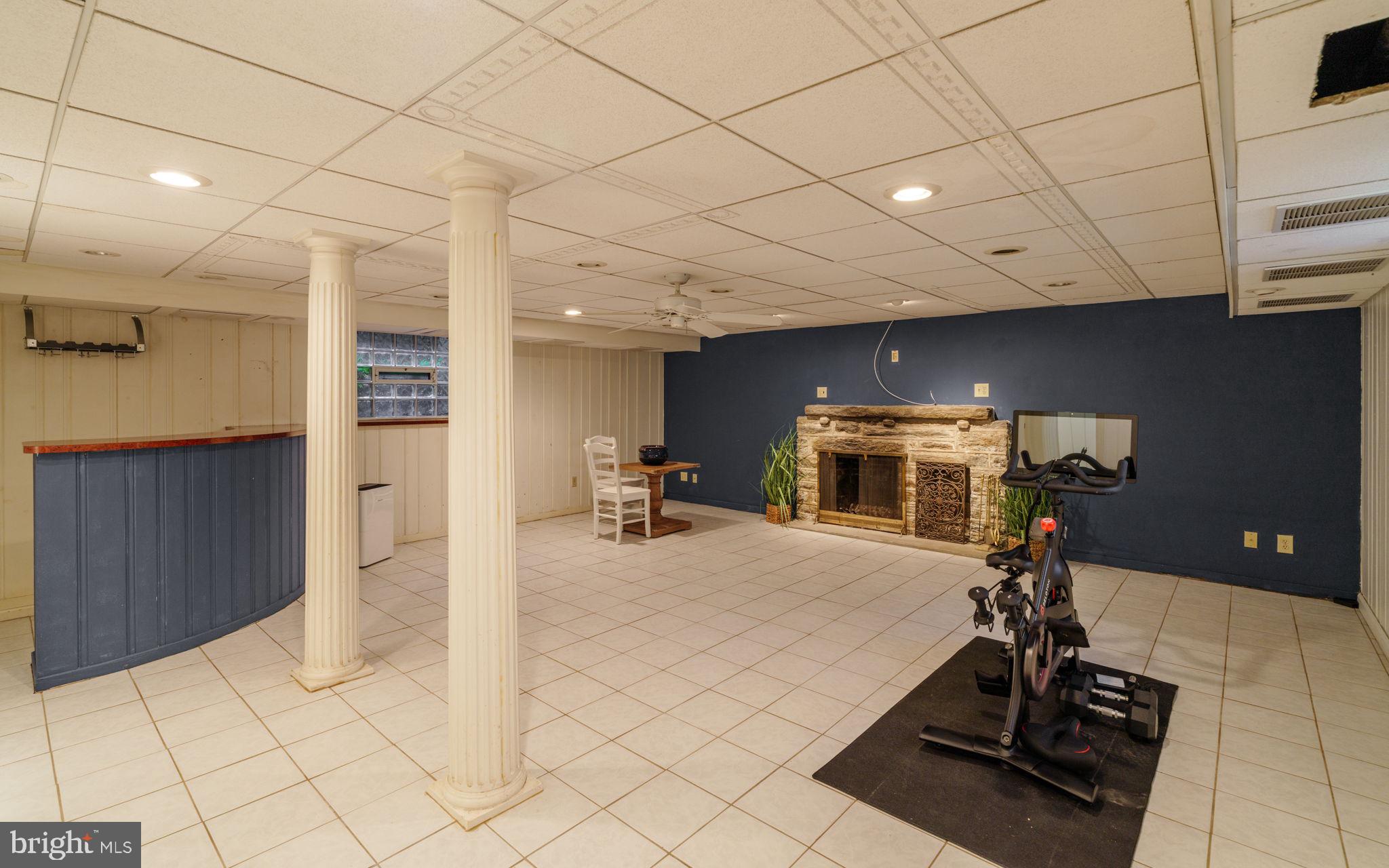 JENKINTOWN MANOR - Residential