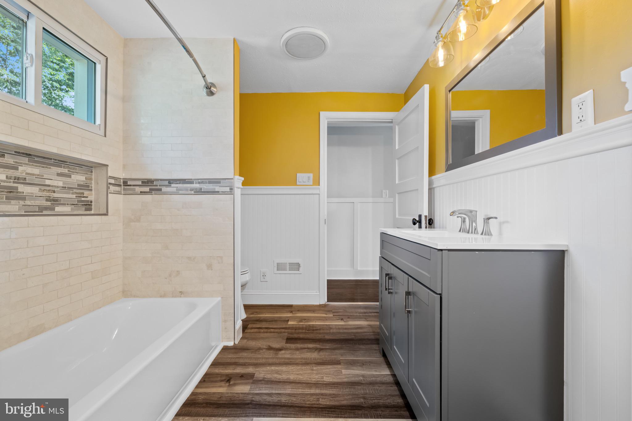 MILL CREEK SOUTH - Residential