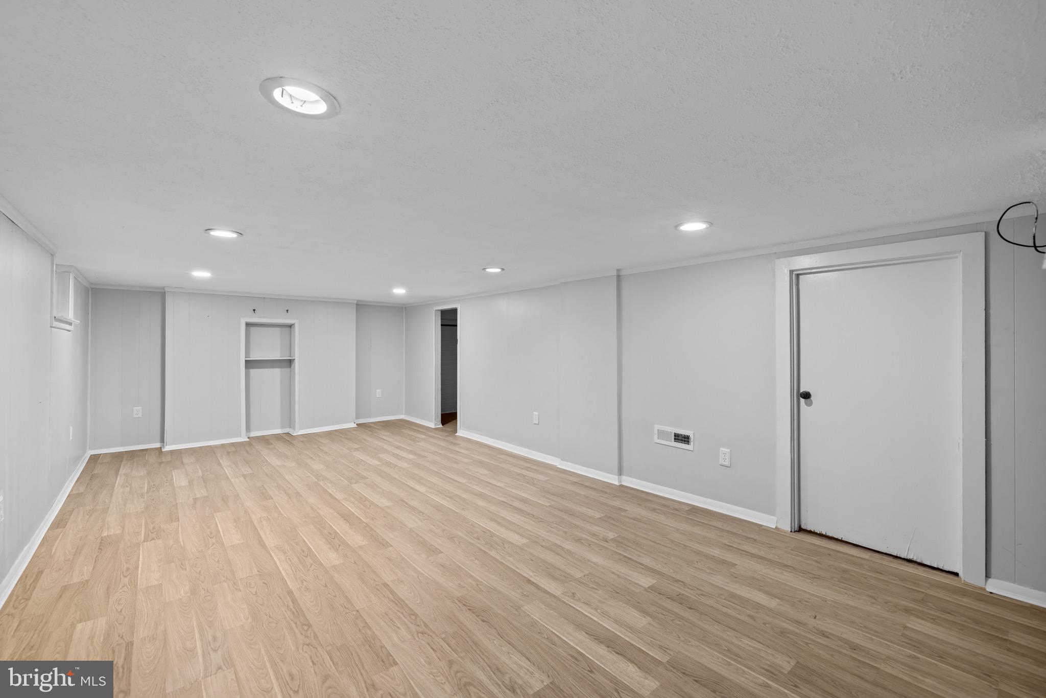 MILL CREEK SOUTH - Residential