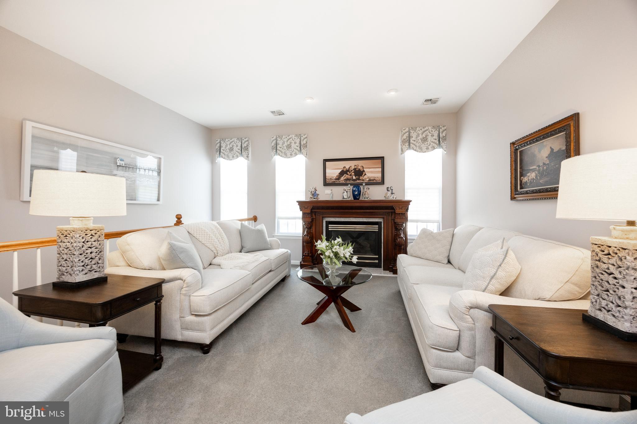 FOX HILL FARM - Residential