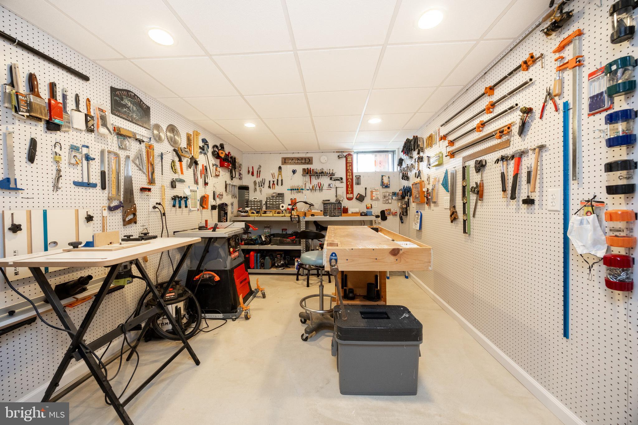 FOX HILL FARM - Residential