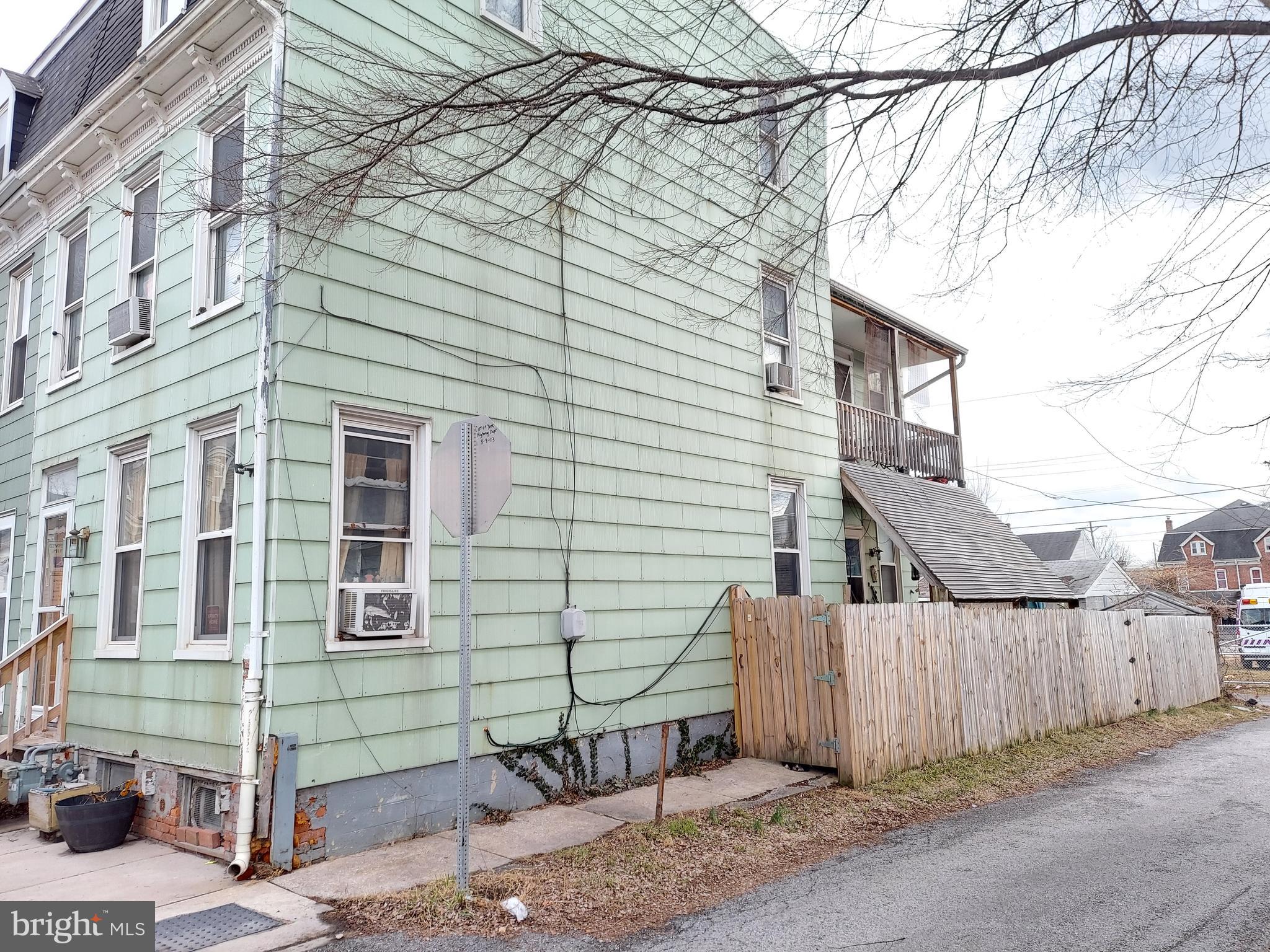 FARQUHAR PARK - Residential