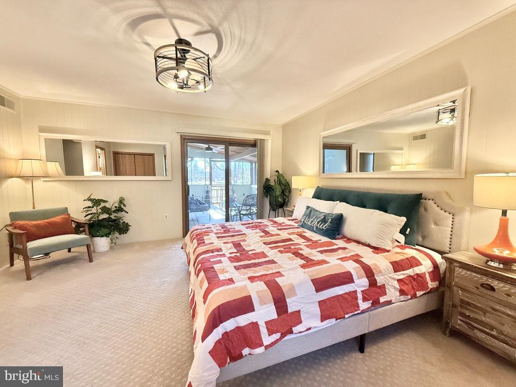 THE WOODS - Residential