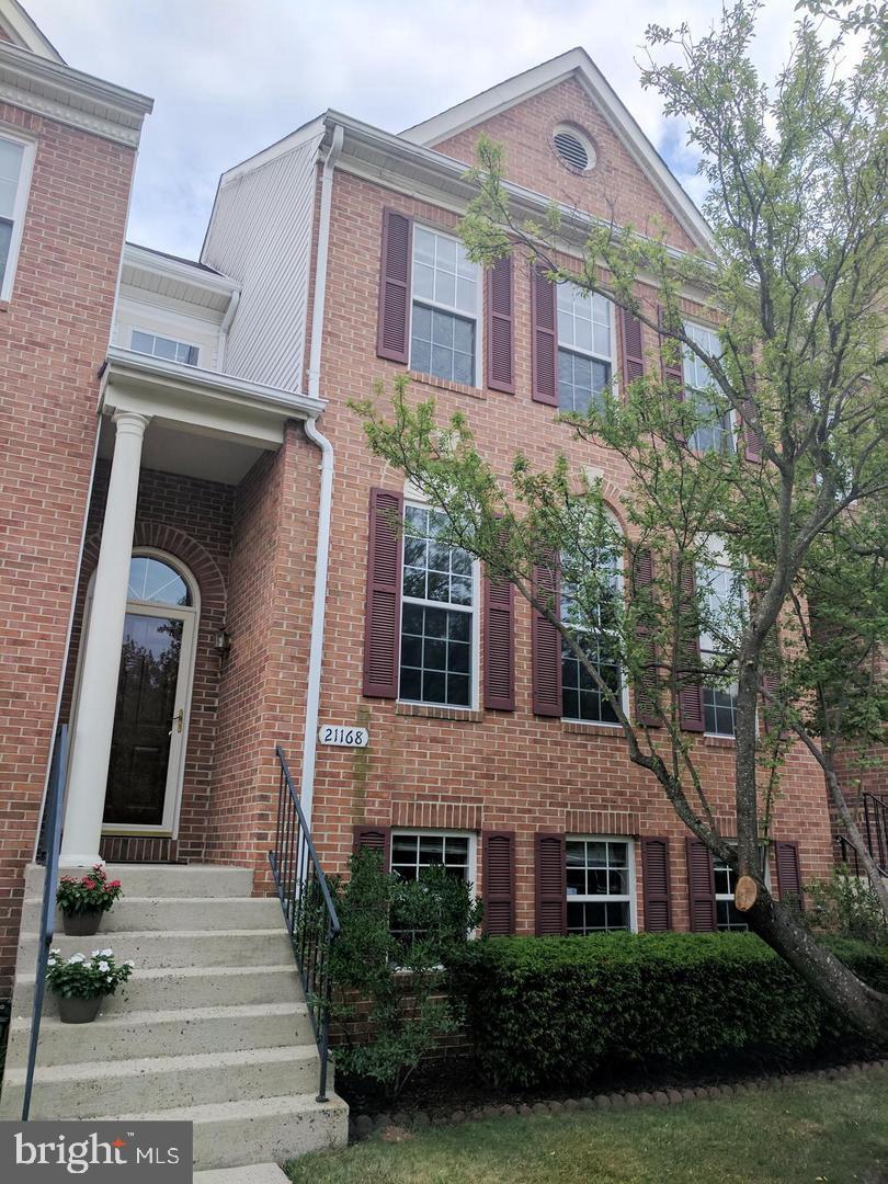 POTOMAC HUNT - Residential Lease