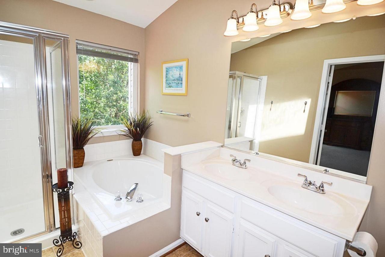 POTOMAC HUNT - Residential Lease