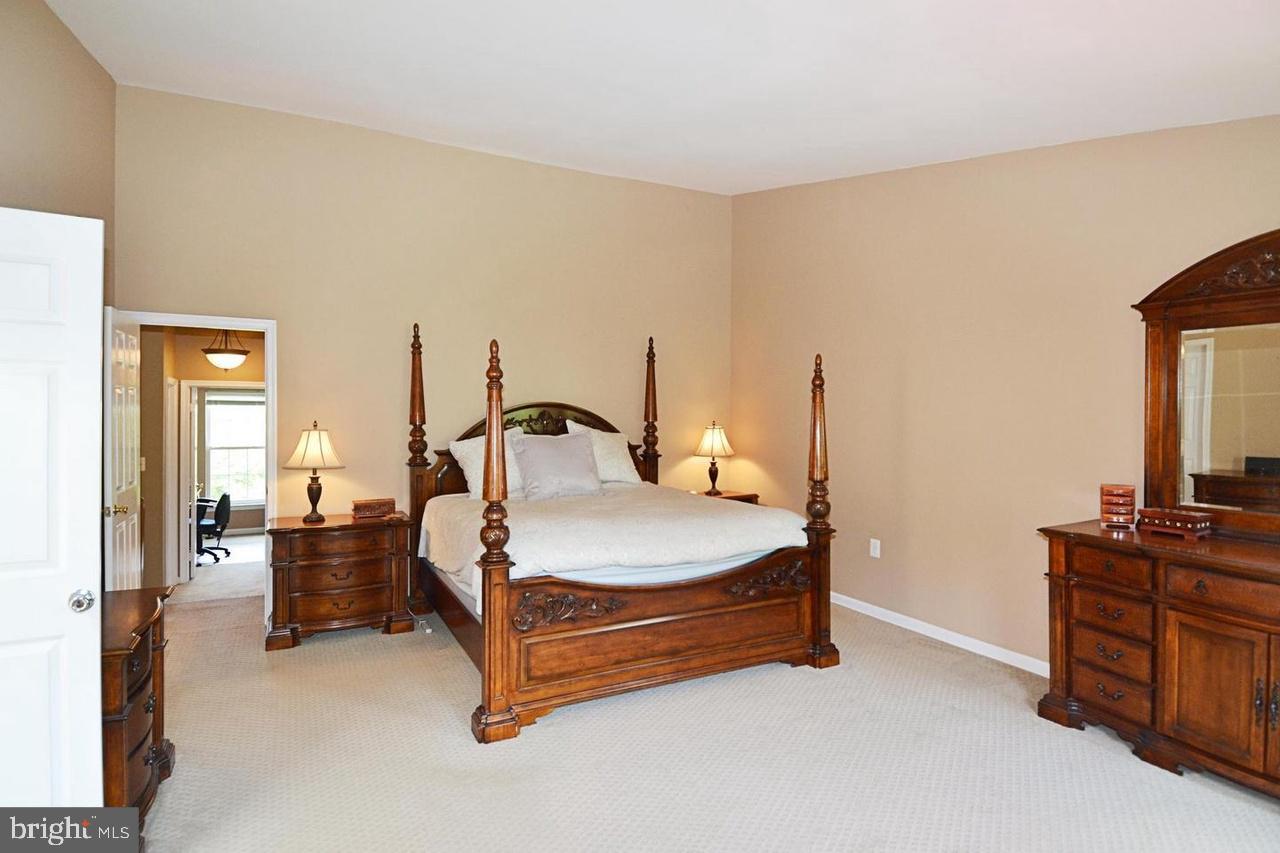 POTOMAC HUNT - Residential Lease