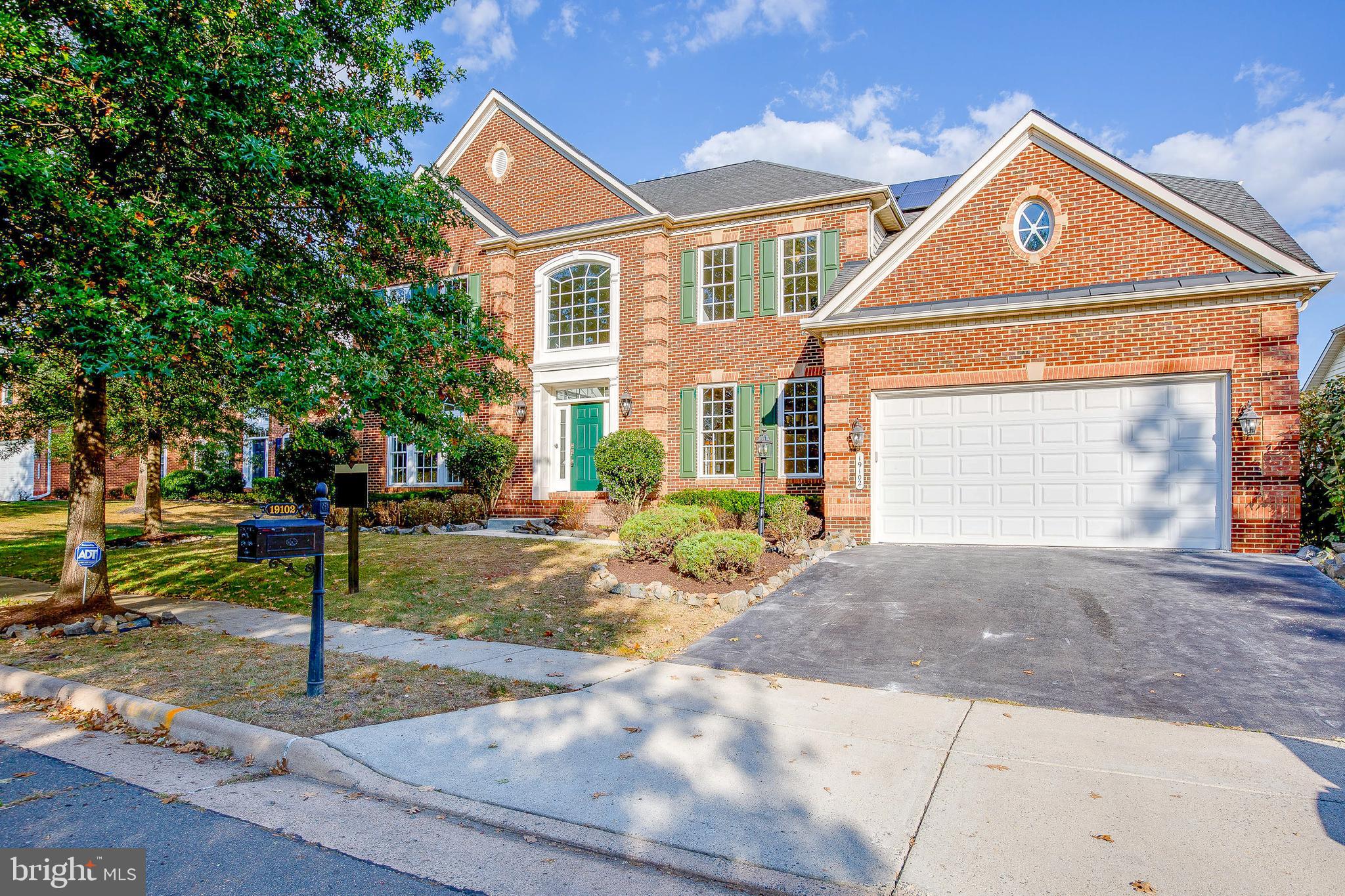 LANSDOWNE ON THE POTOMAC - Residential