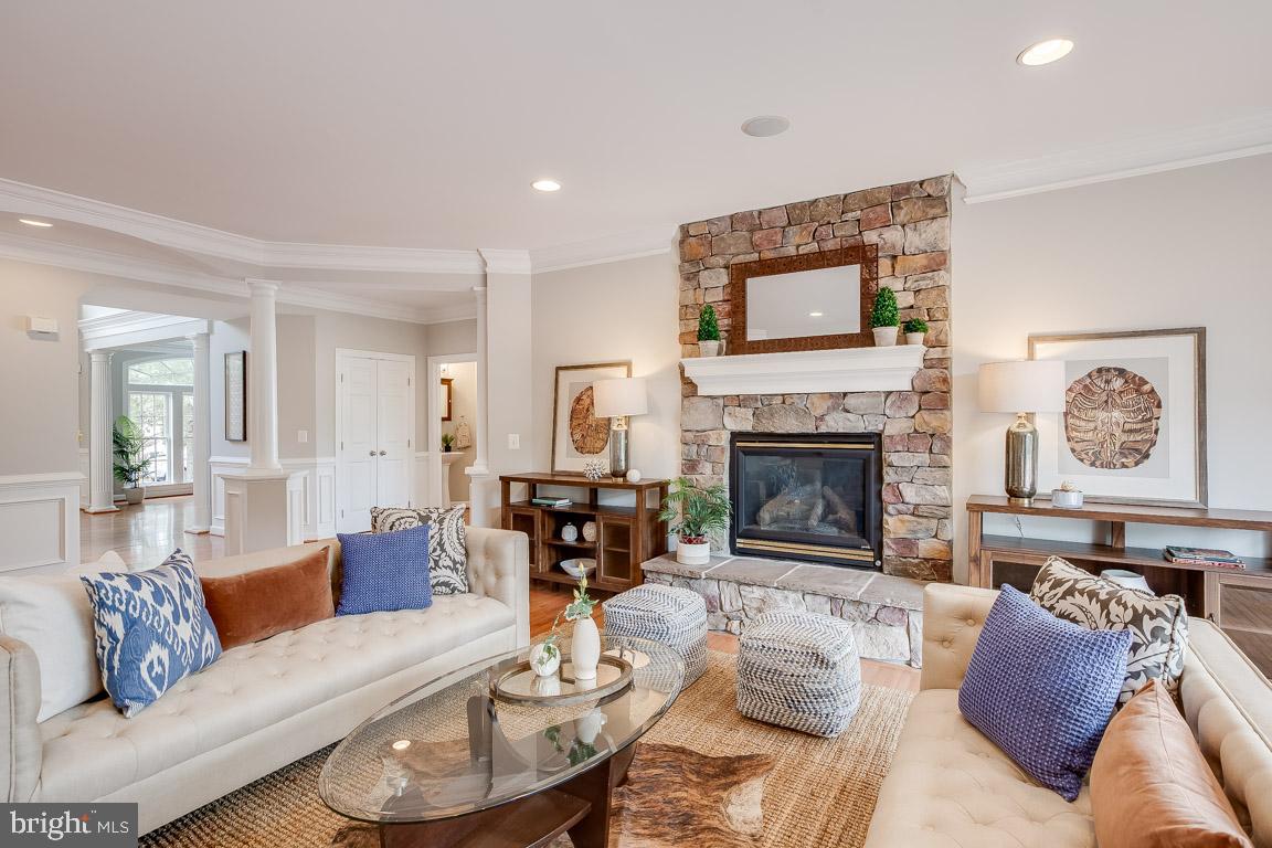 LANSDOWNE ON THE POTOMAC - Residential