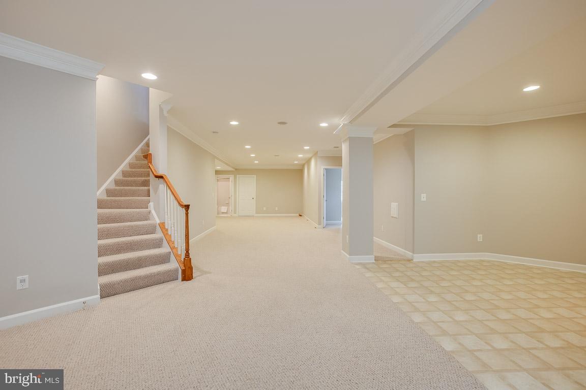 LANSDOWNE ON THE POTOMAC - Residential