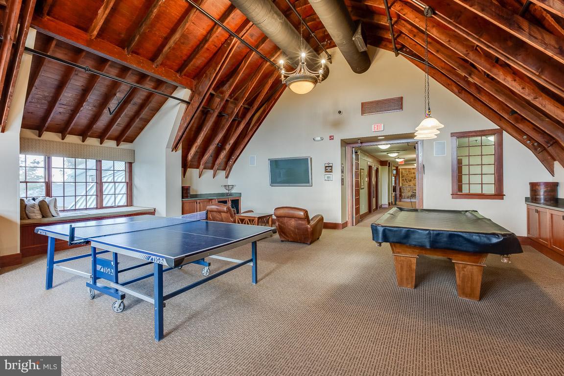 LANSDOWNE ON THE POTOMAC - Residential