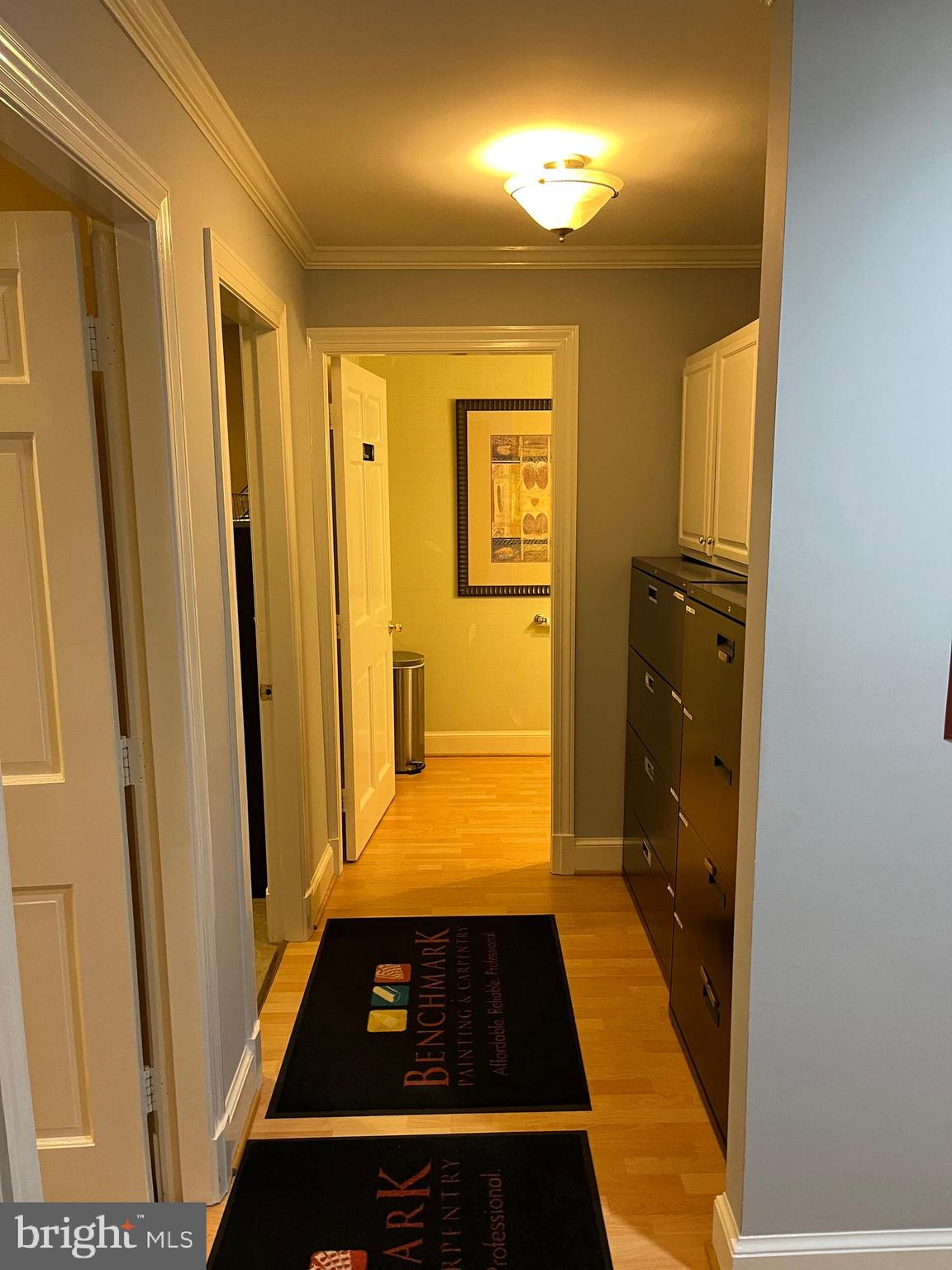 KENSINGTON - Commercial Lease