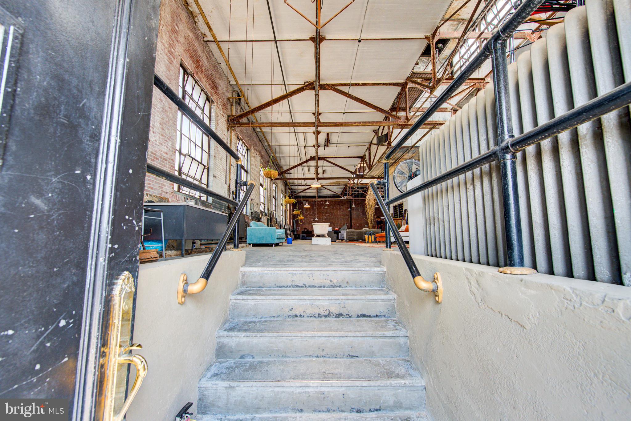 1835 W OXFORD STREET 45