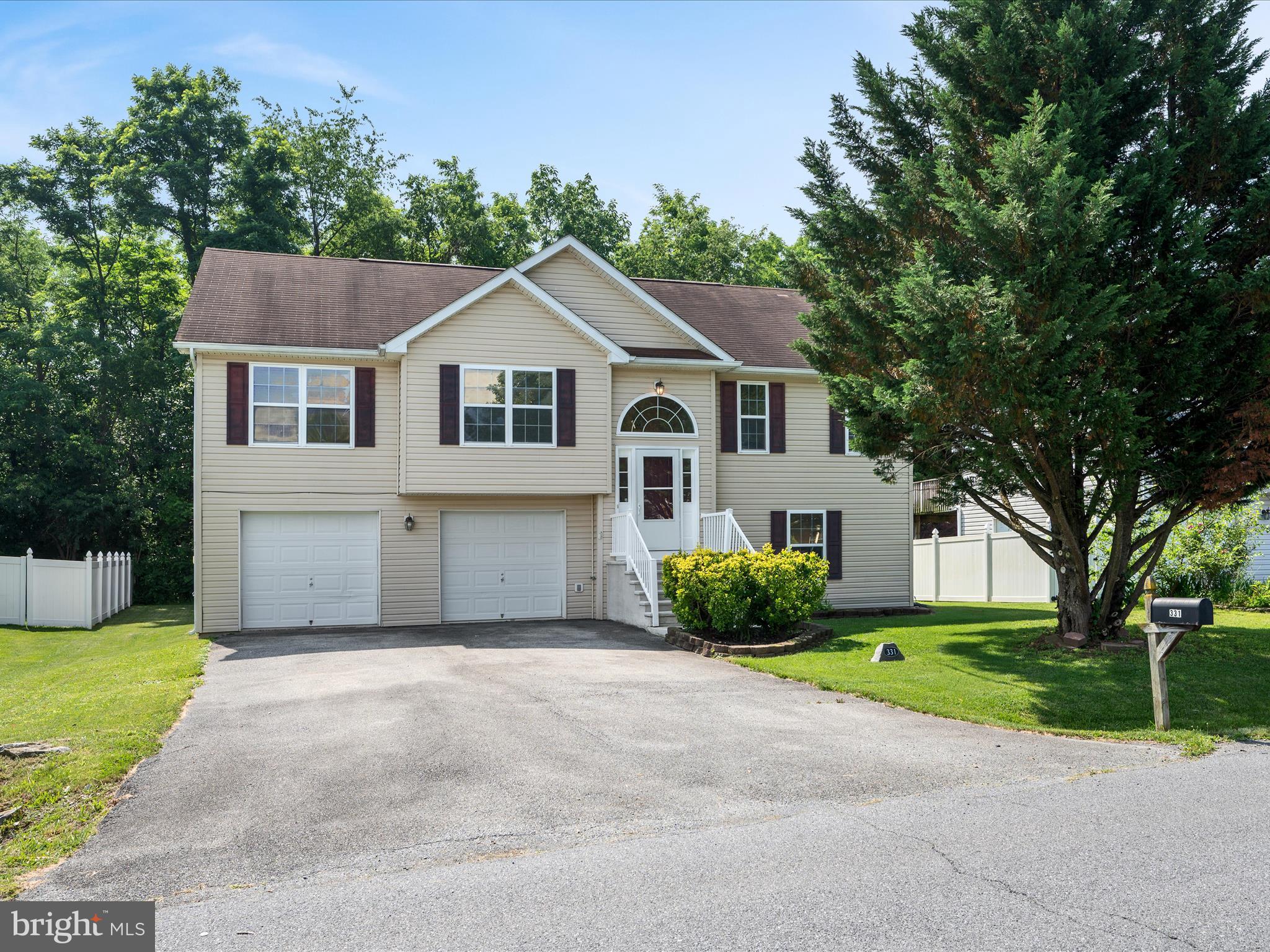 SYCAMORE VILLAGE - Residential