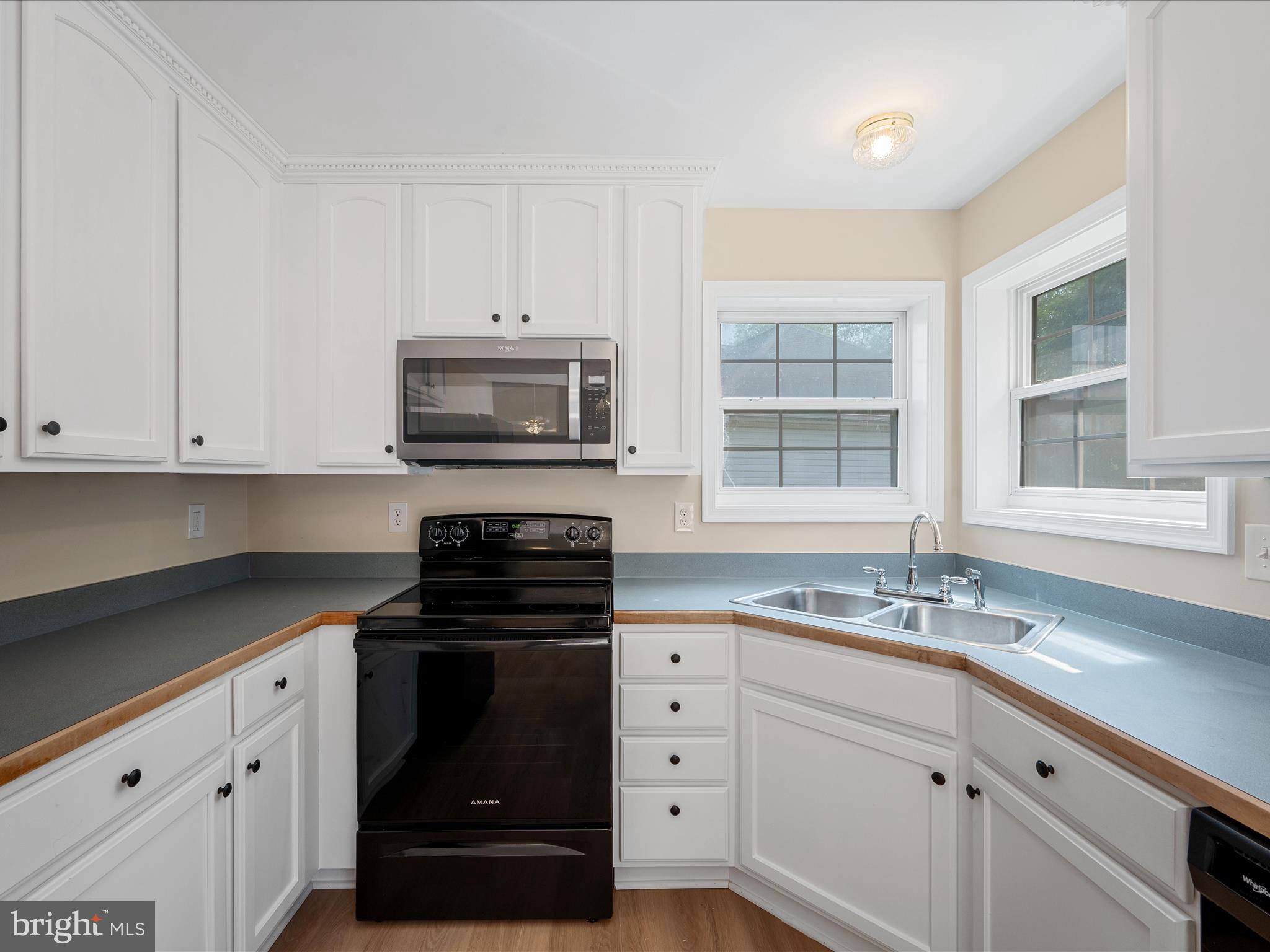 SYCAMORE VILLAGE - Residential