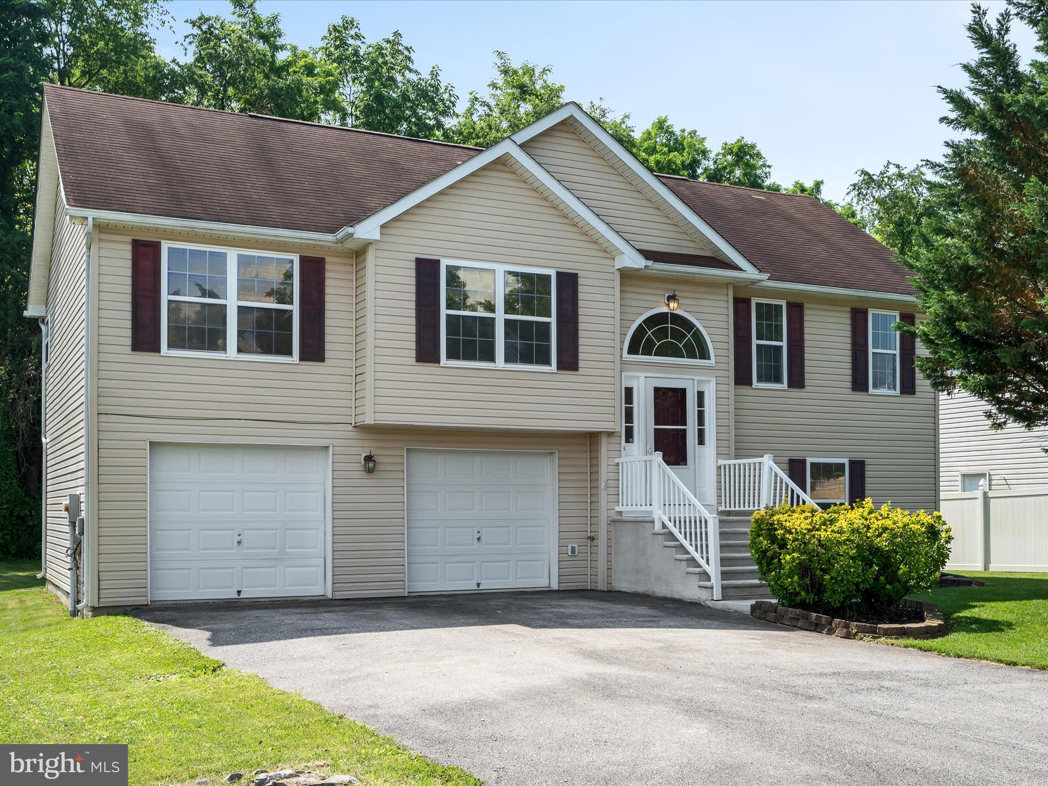 SYCAMORE VILLAGE - Residential