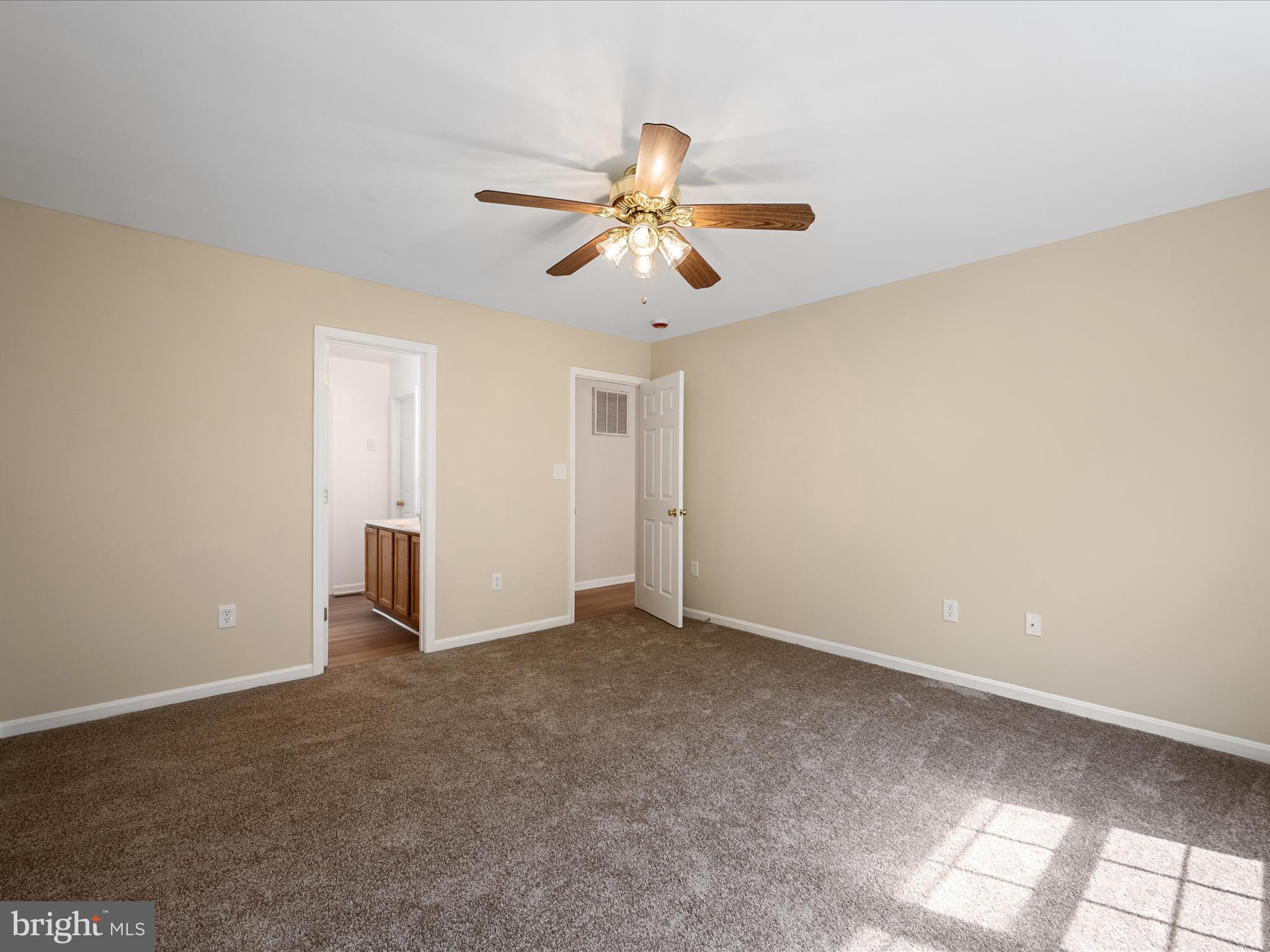 SYCAMORE VILLAGE - Residential