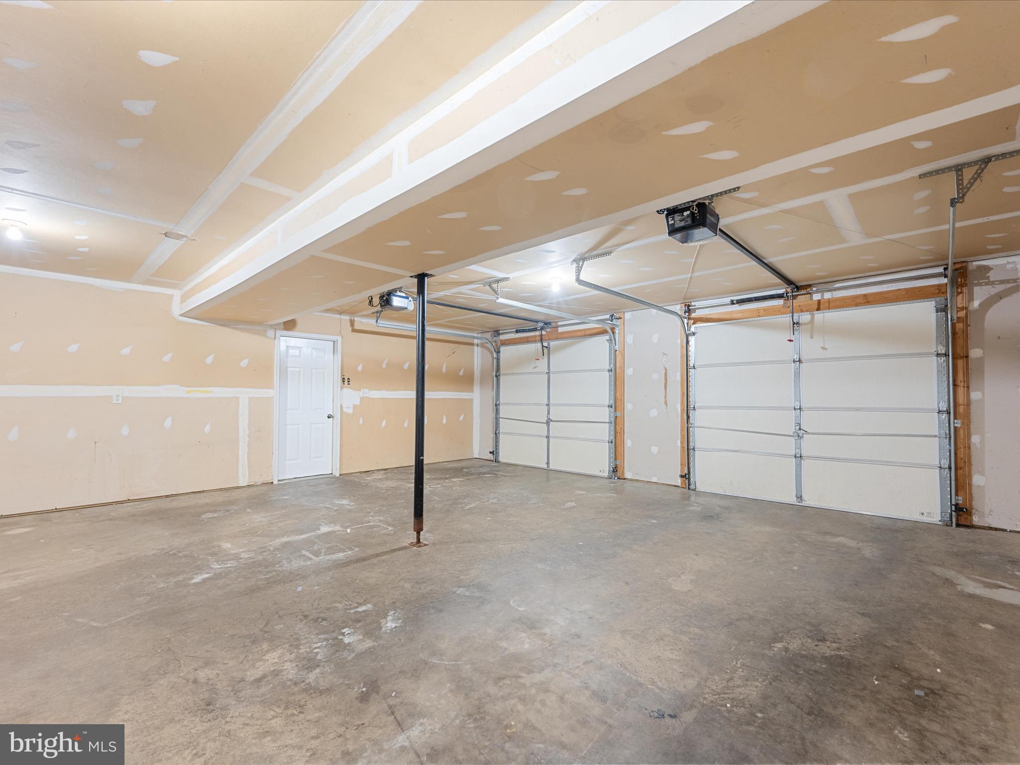 SYCAMORE VILLAGE - Residential