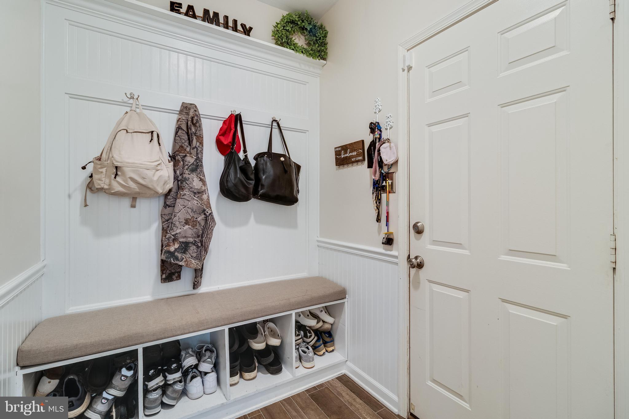 KINGS GRANT LA PLATA - Residential