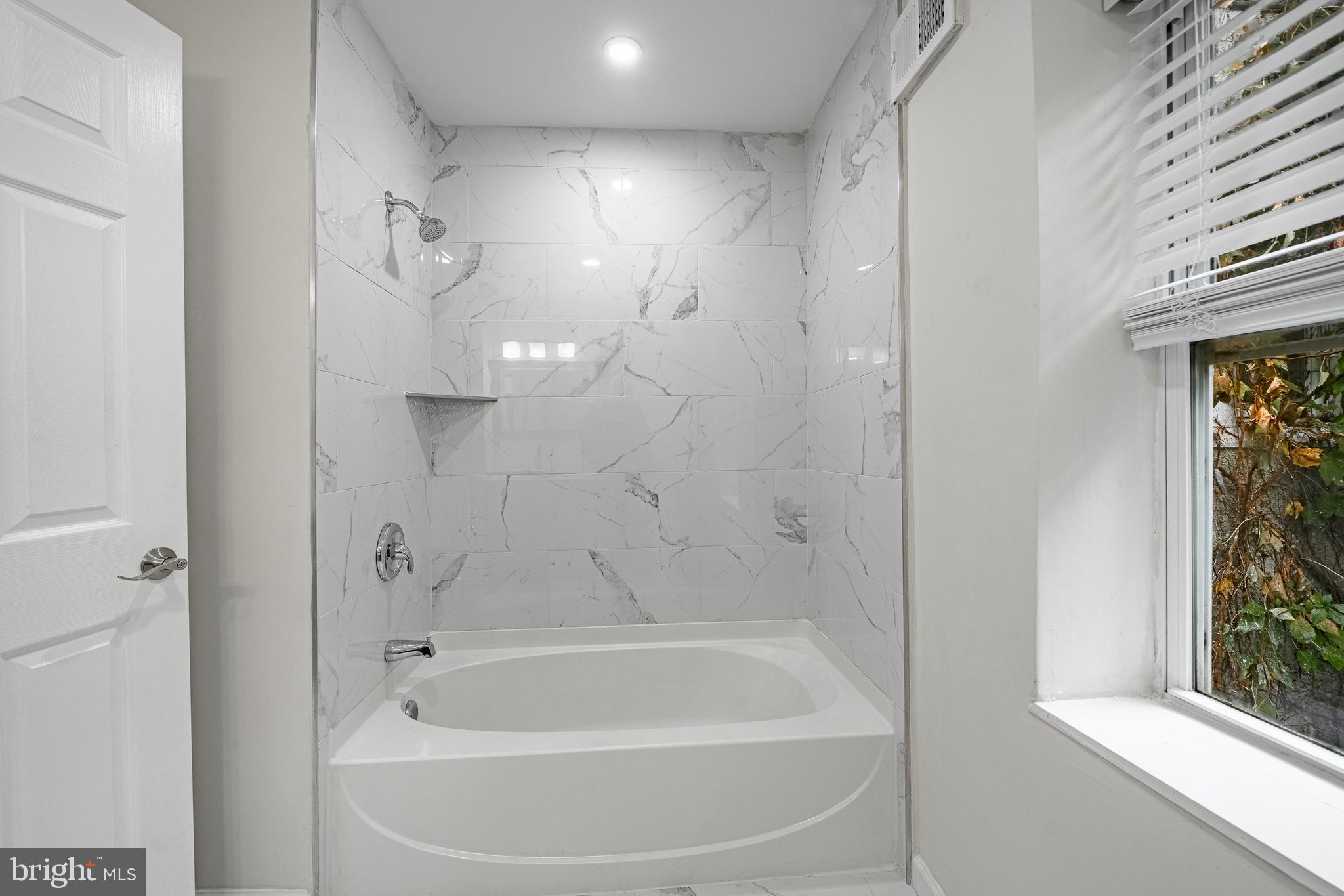 FAIRMOUNT - Residential