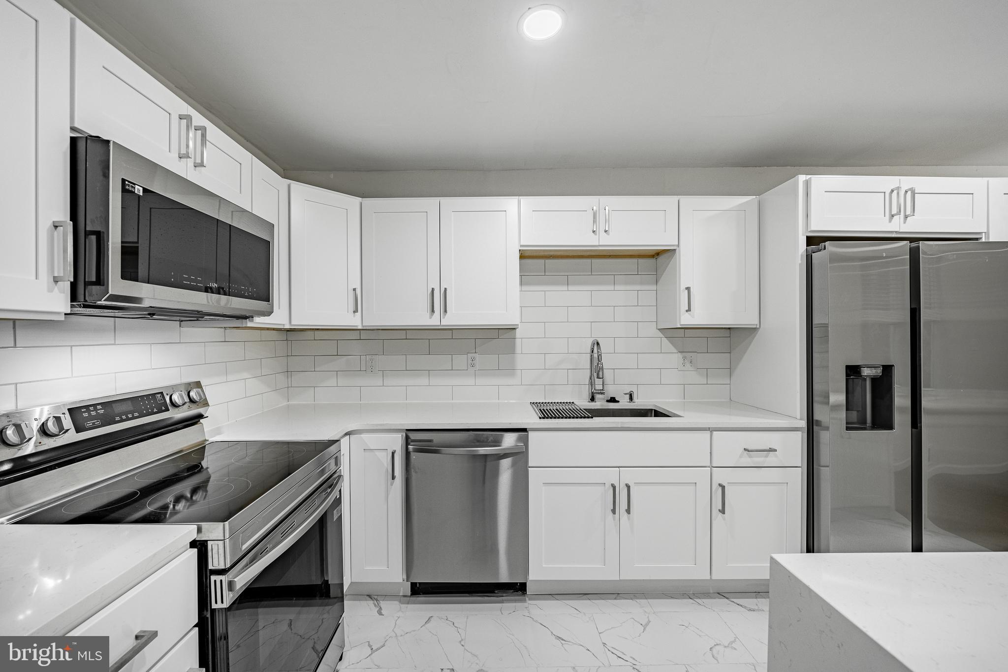 FAIRMOUNT - Residential