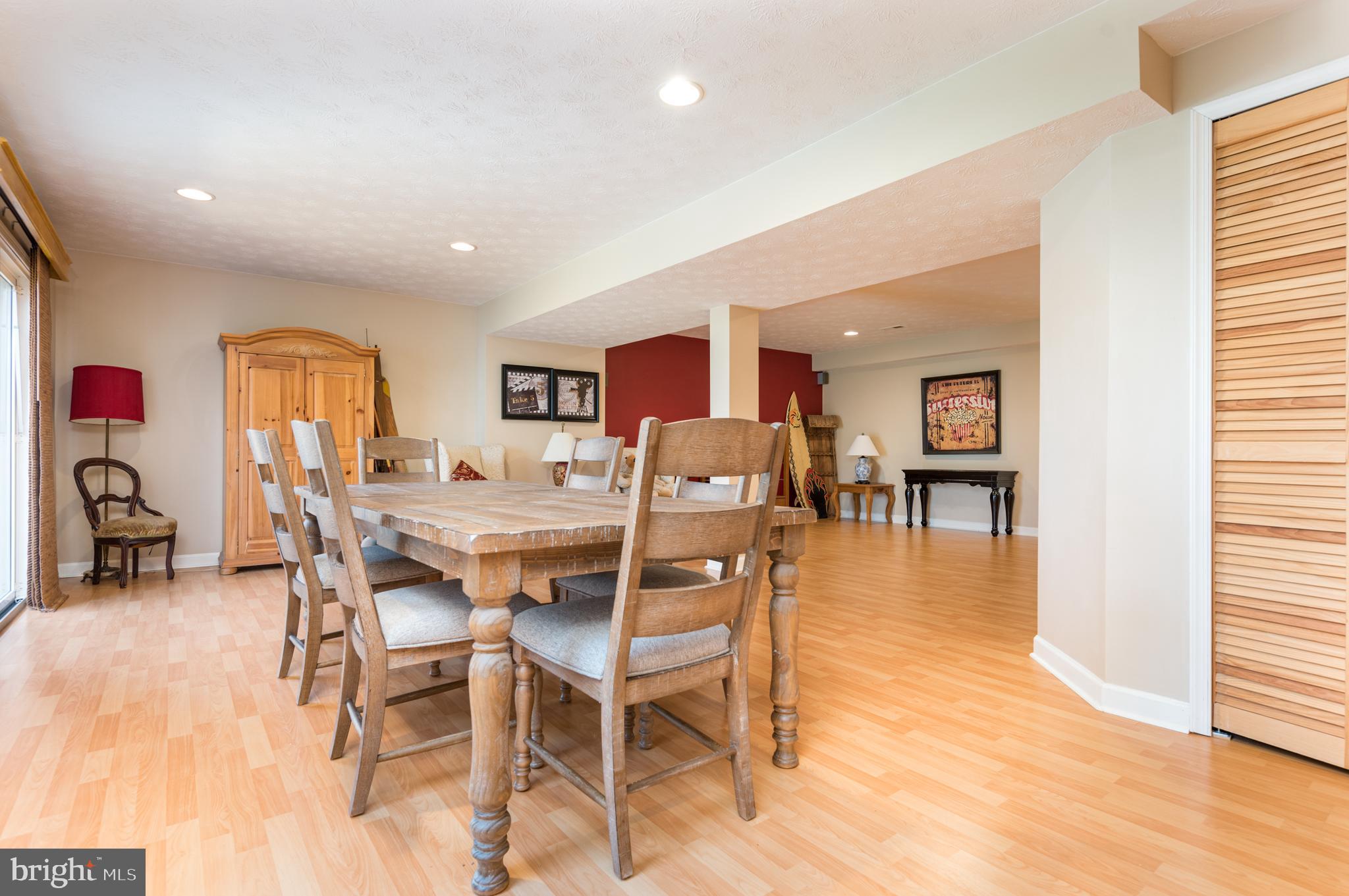 SOUTH WALES - Residential