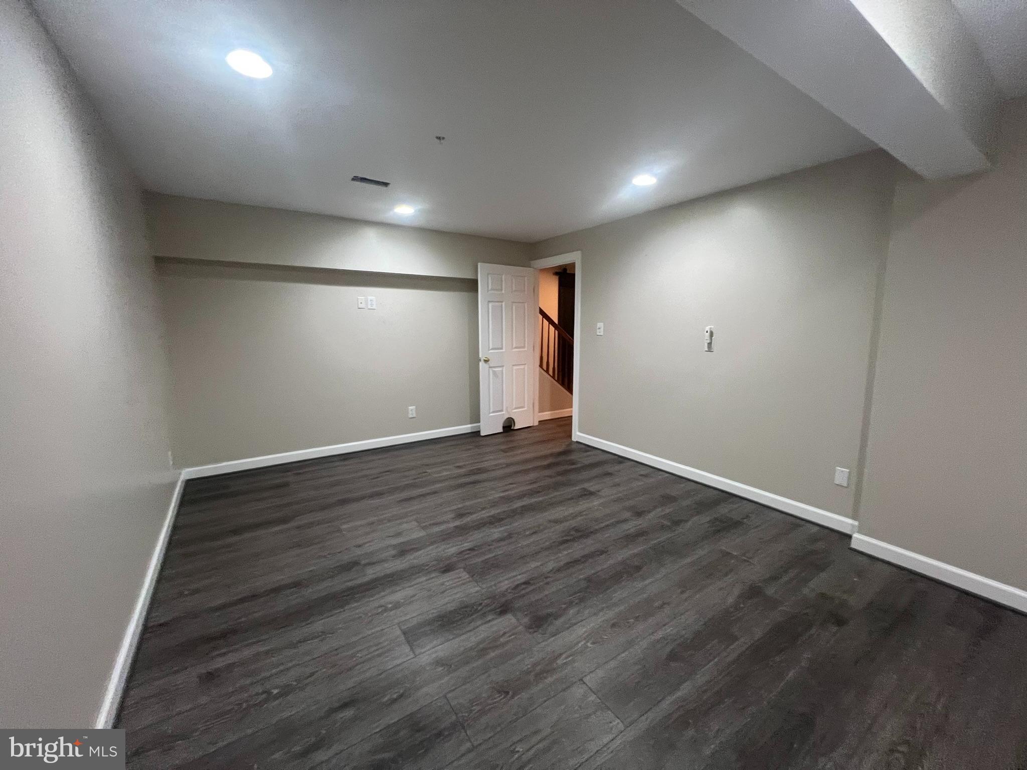 CLARKSBURG VILLAGE - Residential Lease