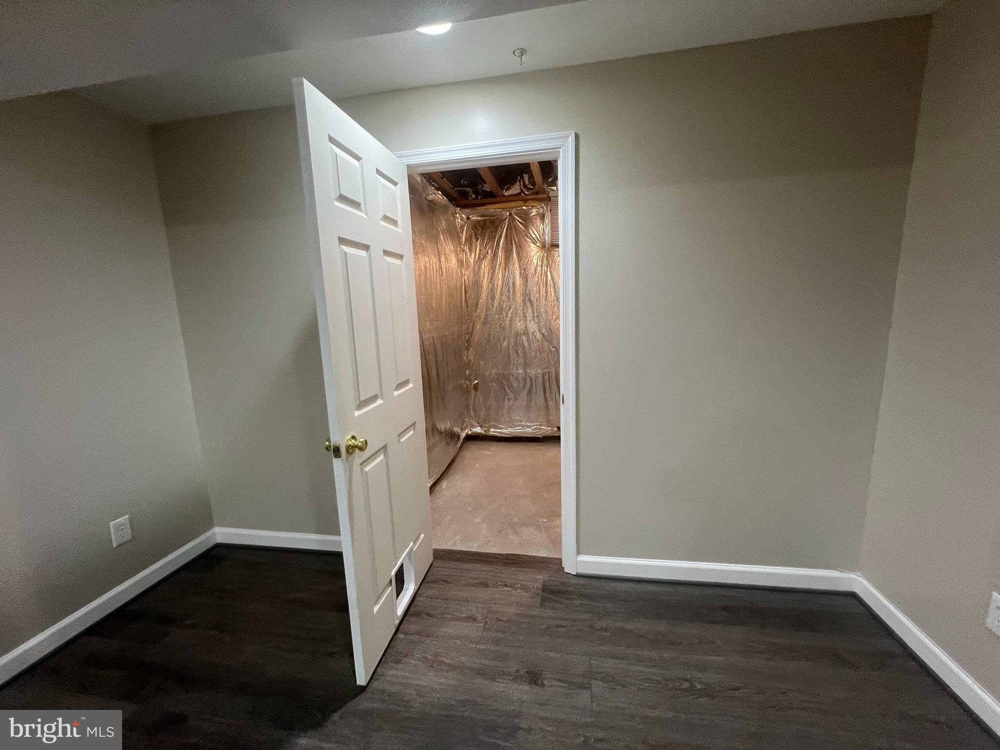 CLARKSBURG VILLAGE - Residential Lease