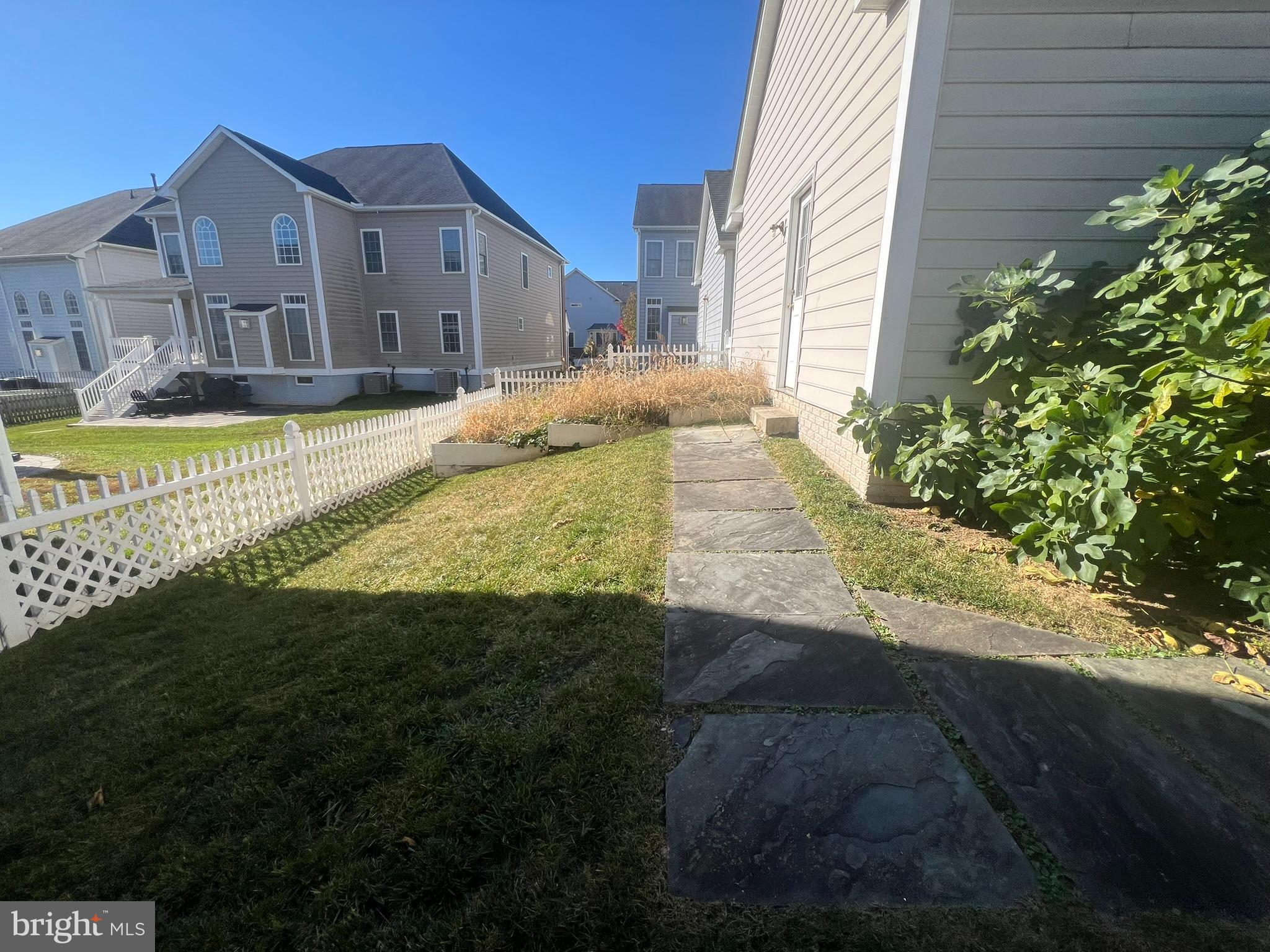 CLARKSBURG VILLAGE - Residential Lease