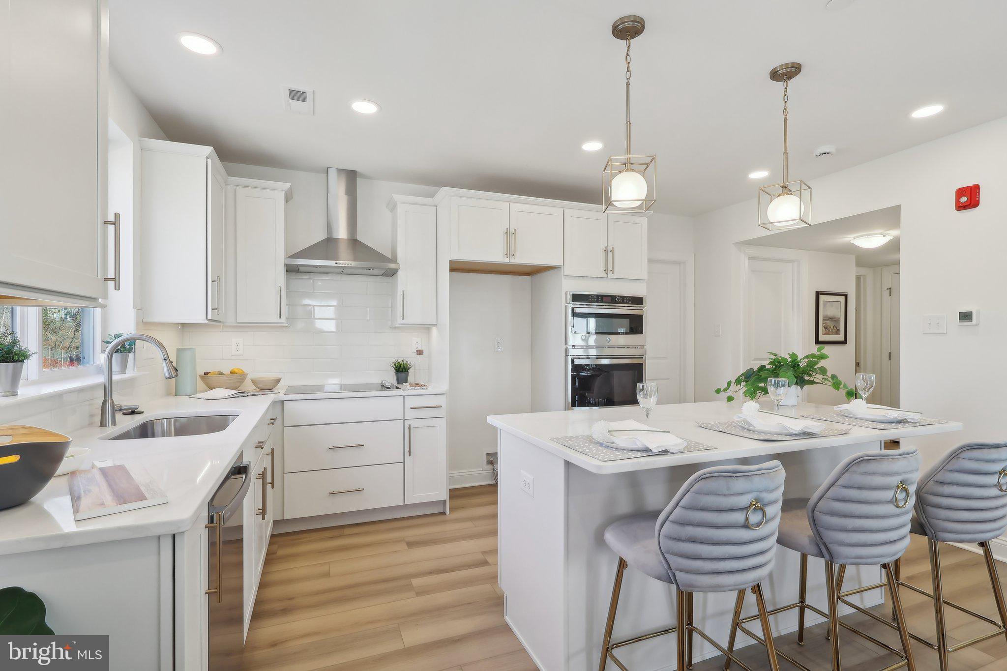 ARBOR PLACE - Residential