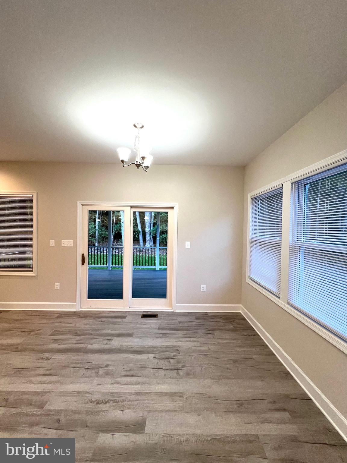 WESTMORELAND SHORES - Residential