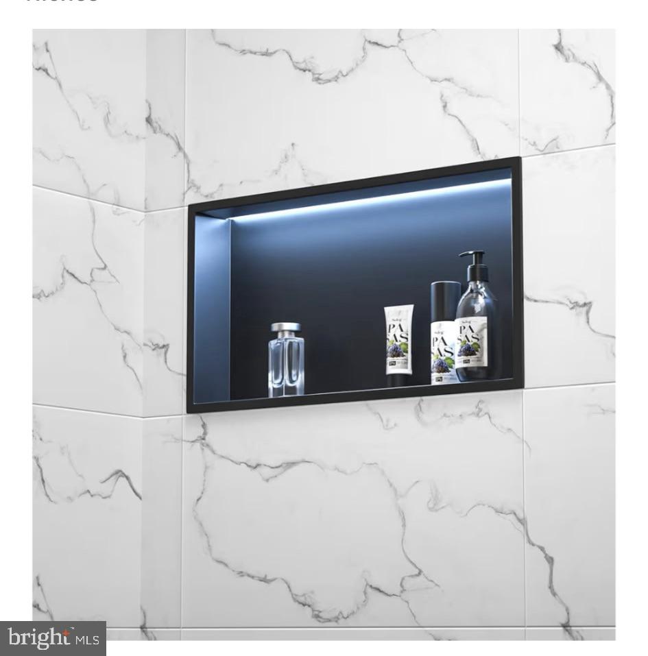 WESTMORELAND SHORES - Residential