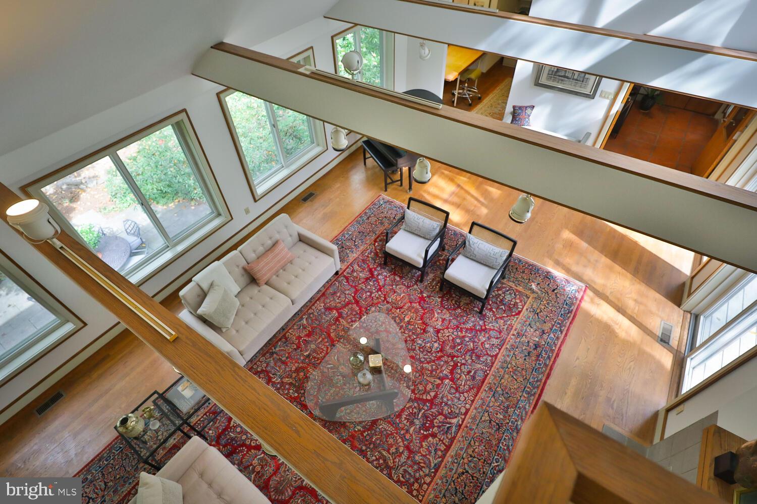 CHESTNUT HILL - Residential