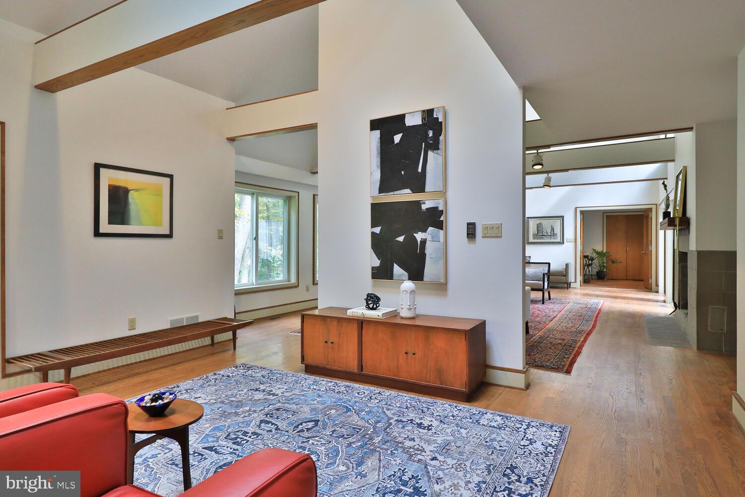 CHESTNUT HILL - Residential