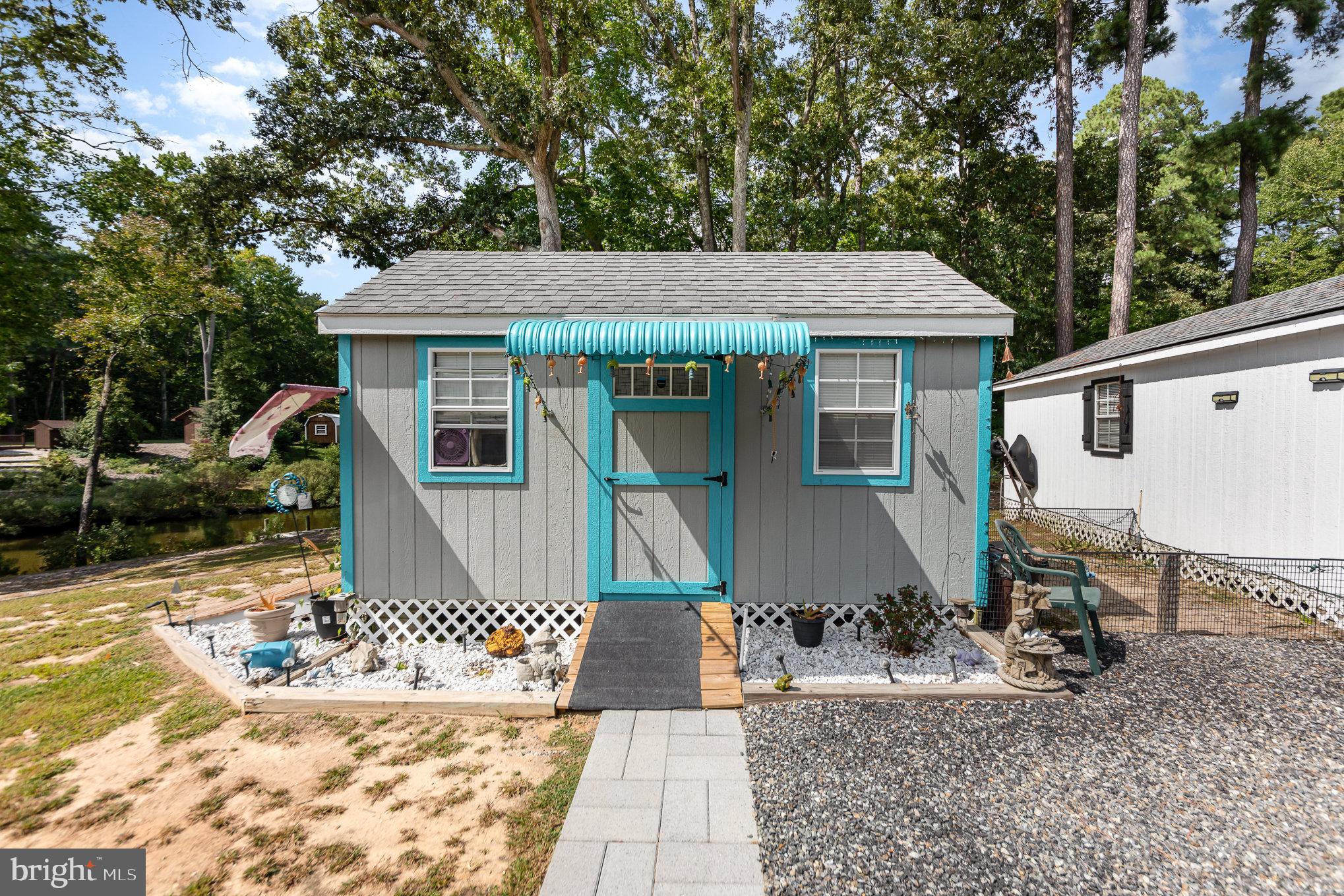 PINE HARBOR EST - Residential