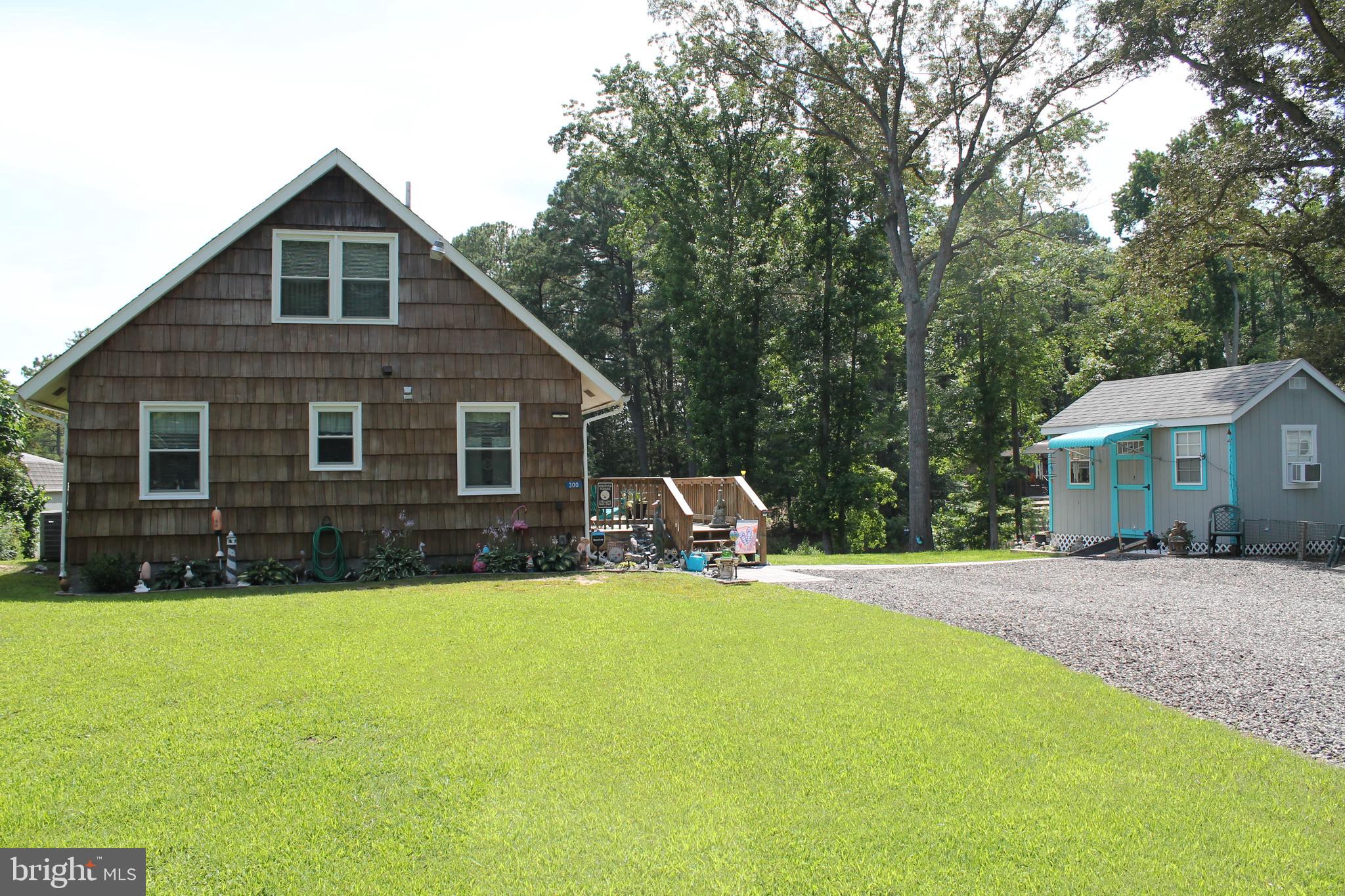 PINE HARBOR EST - Residential