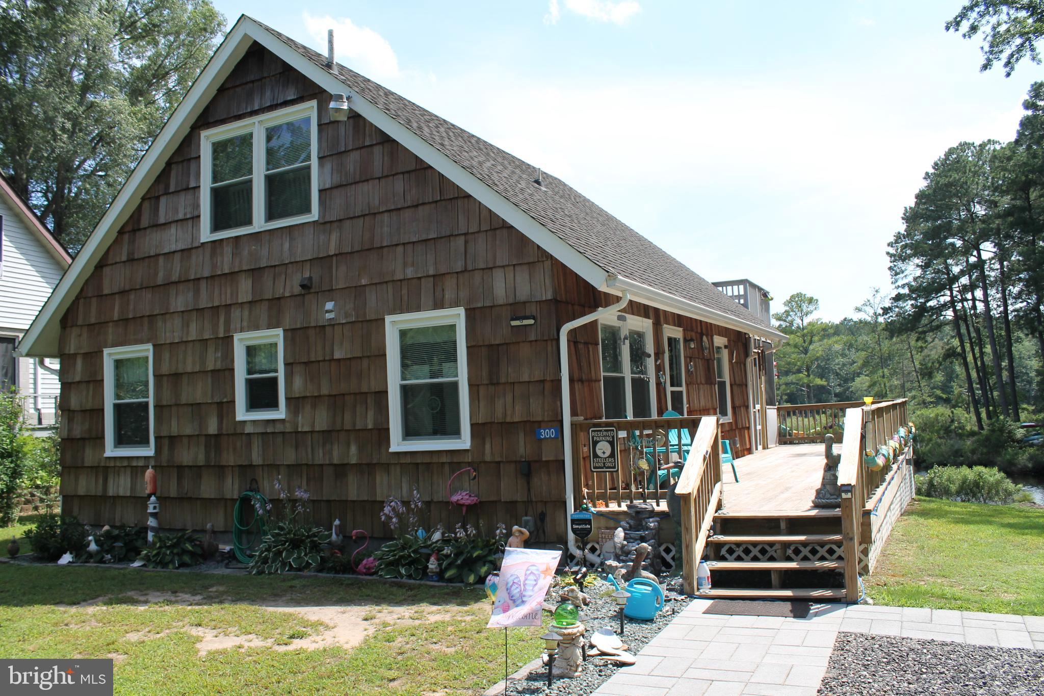 PINE HARBOR EST - Residential